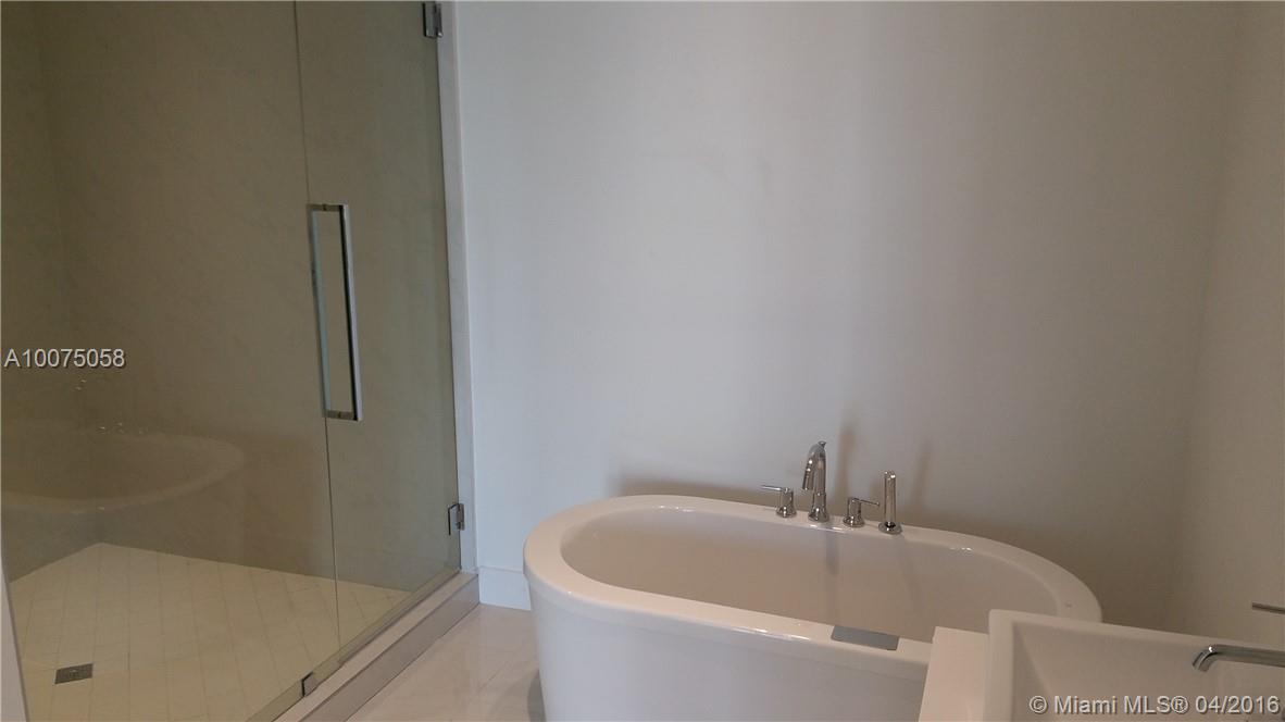 AQUAVITA LAS OLAS - Residential Lease