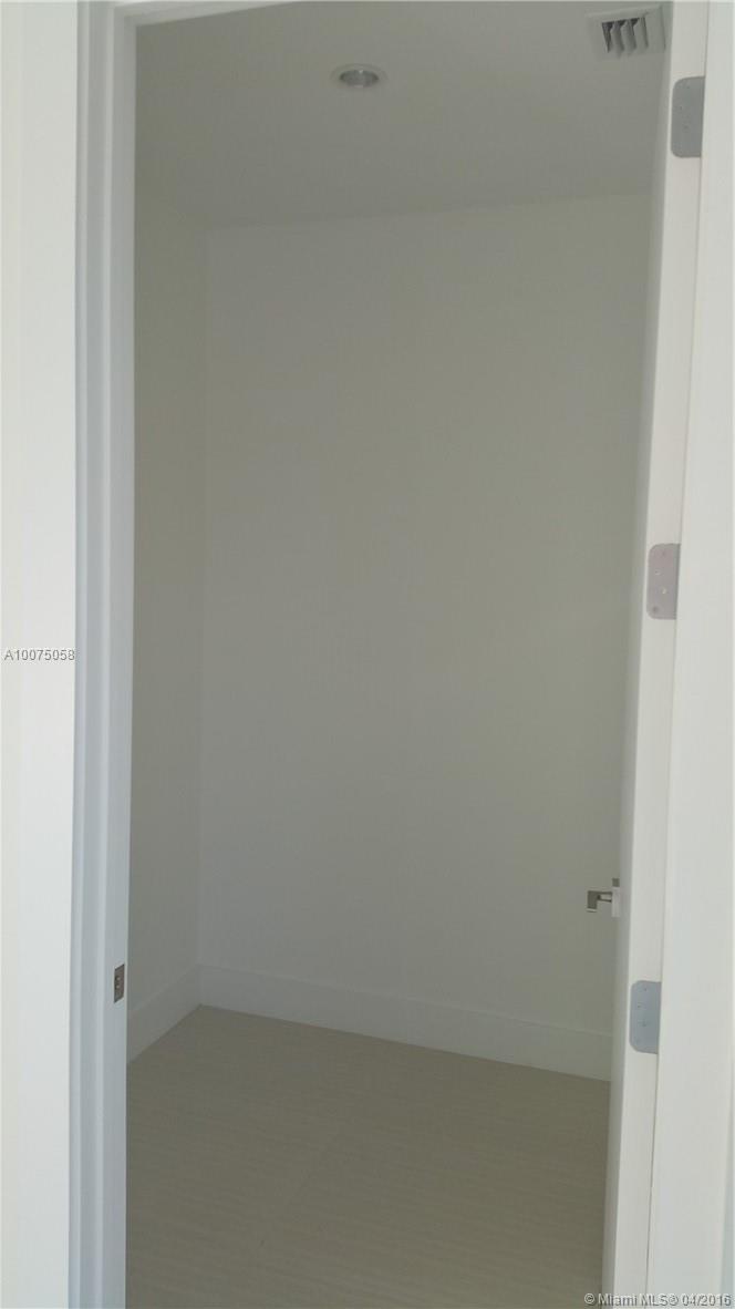 AQUAVITA LAS OLAS - Residential Lease