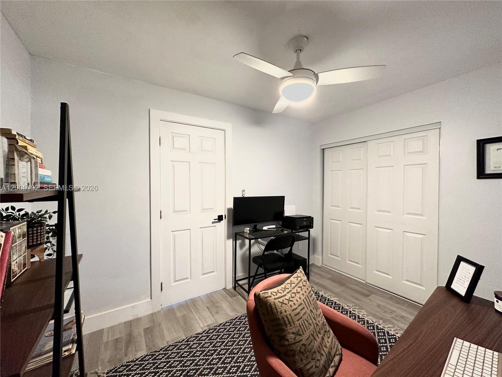 LAKES MEADOW VILG HOMES C - Residential Lease