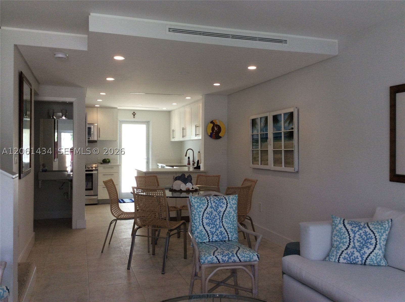 881 Ocean Dr TH3