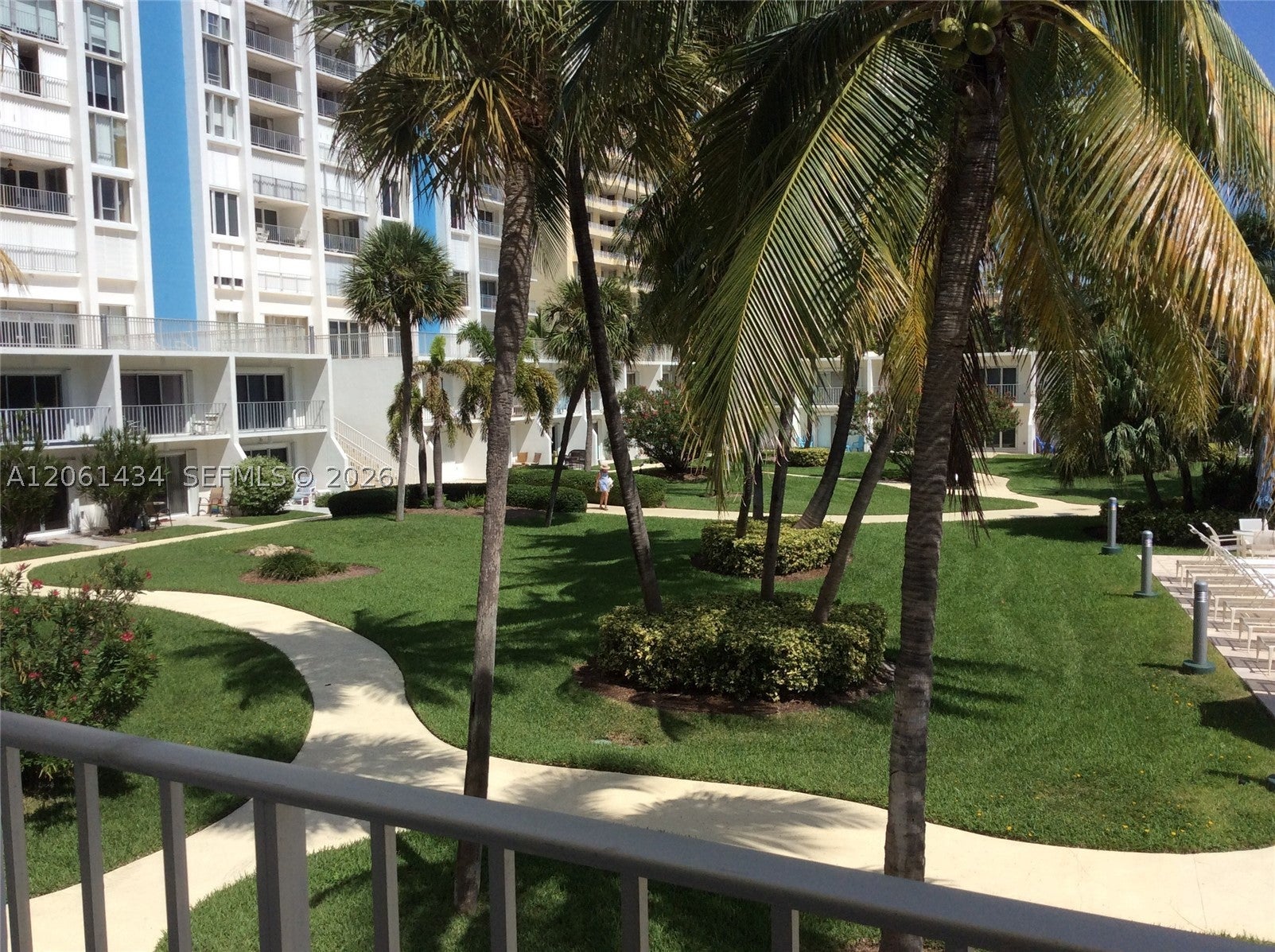 881 Ocean Dr TH3