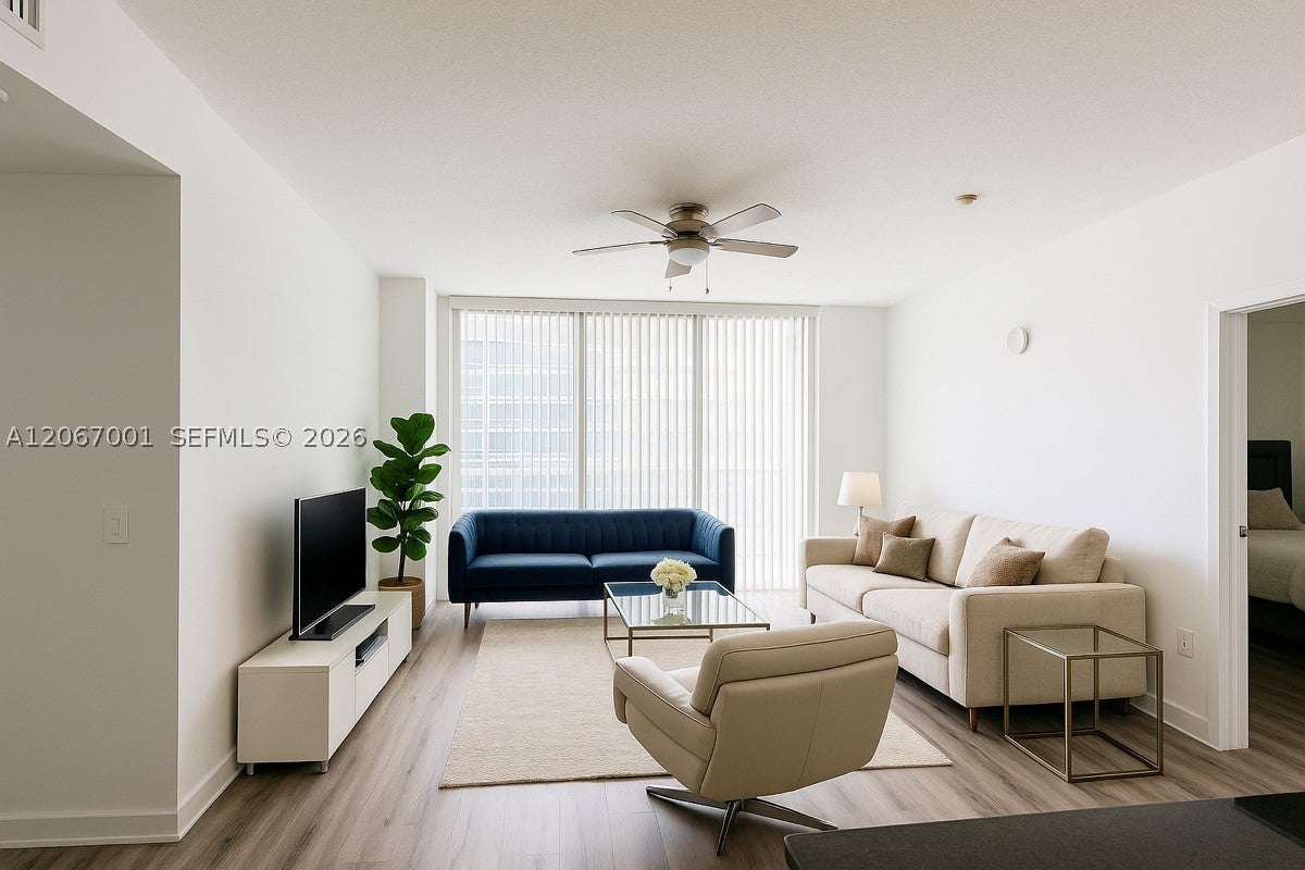 79 SW 12th St 2809-S