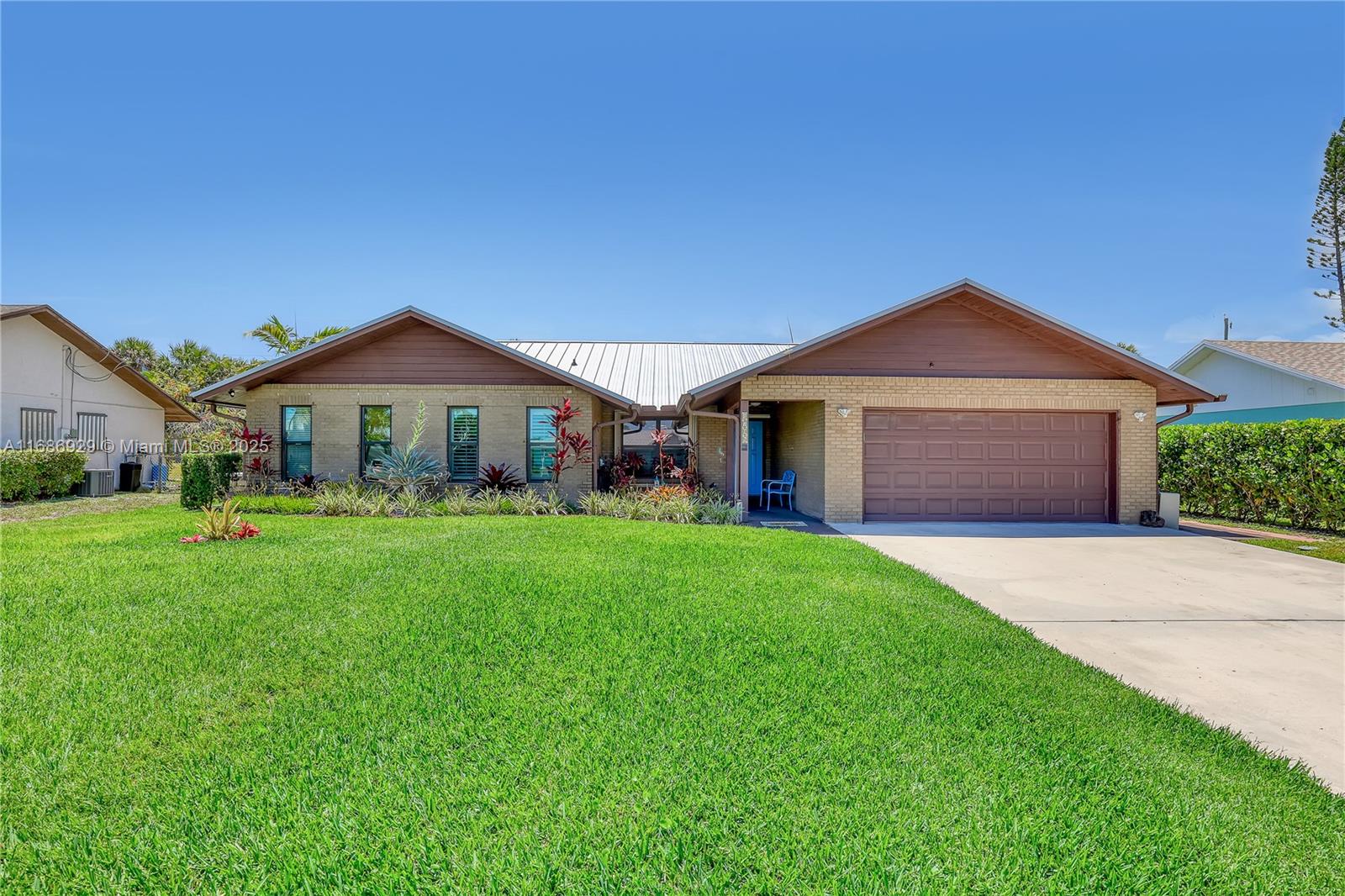 4706 SE Manatee Ter, Stuart, FL, 34997/$575,000 1 4706 SE Manatee Ter