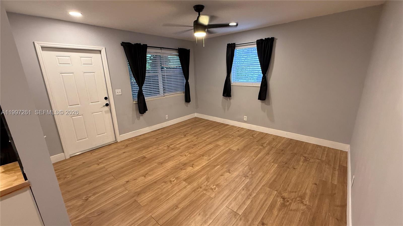 OAK GROVE - Residential Lease