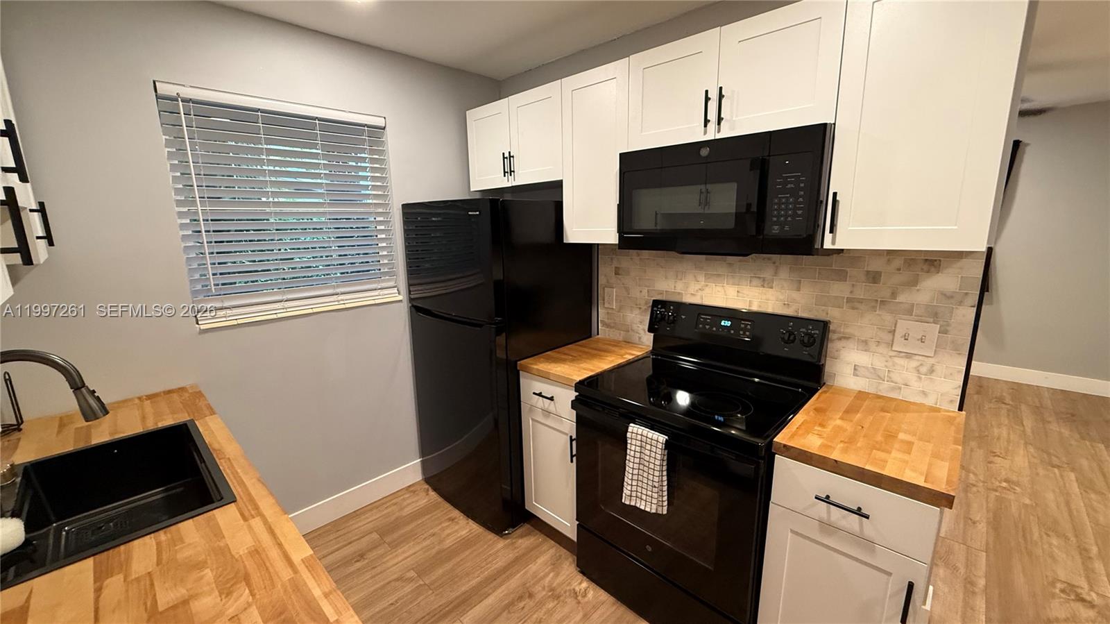 OAK GROVE - Residential Lease