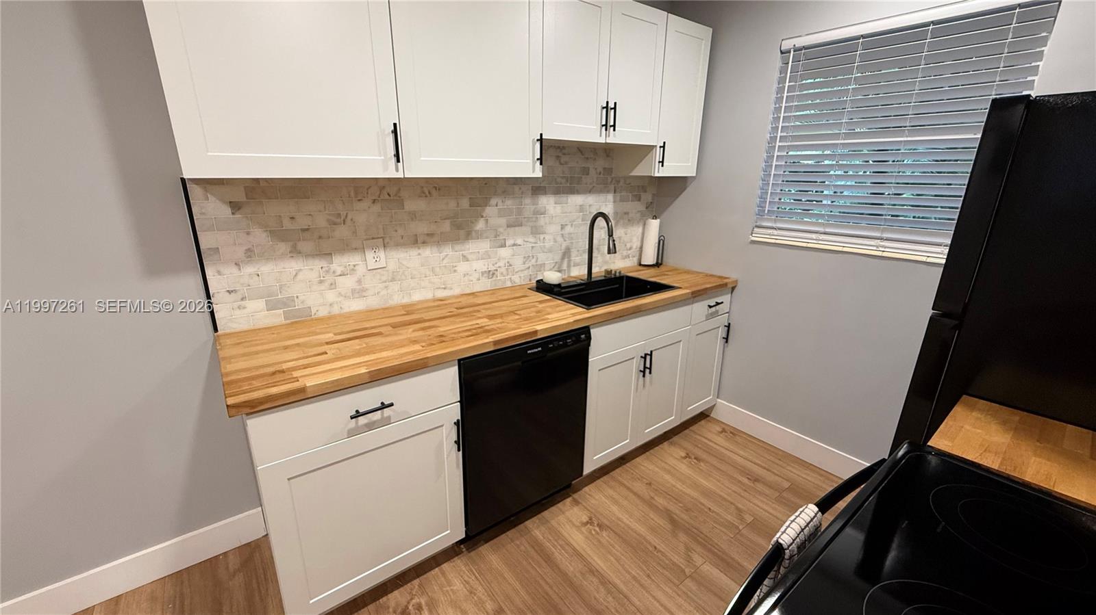 OAK GROVE - Residential Lease