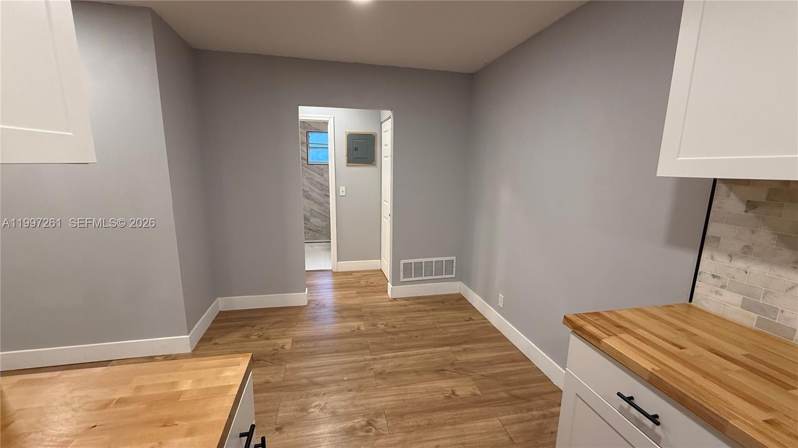 OAK GROVE - Residential Lease