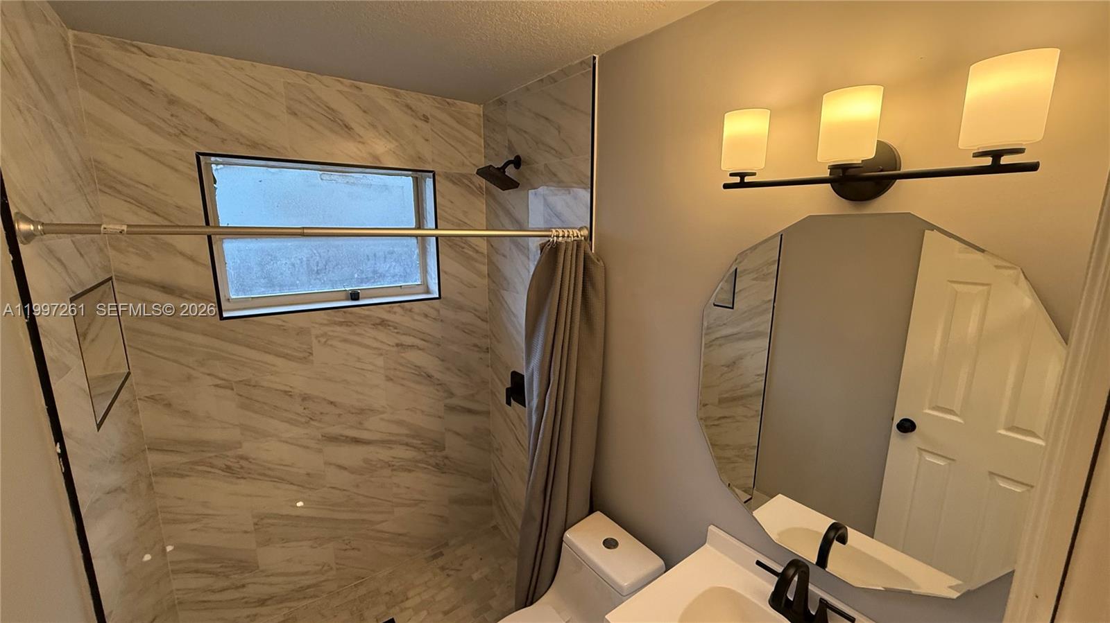 OAK GROVE - Residential Lease