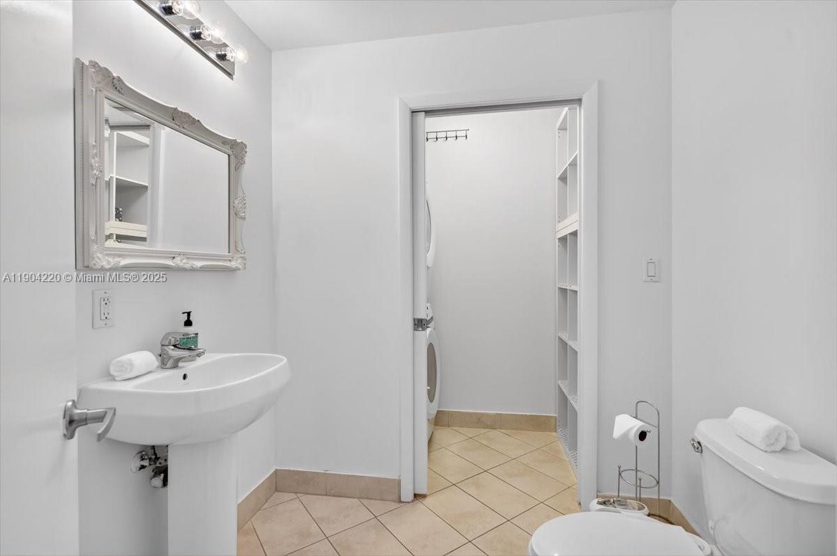 QUANTUM ON THE BAY CONDO - Residential