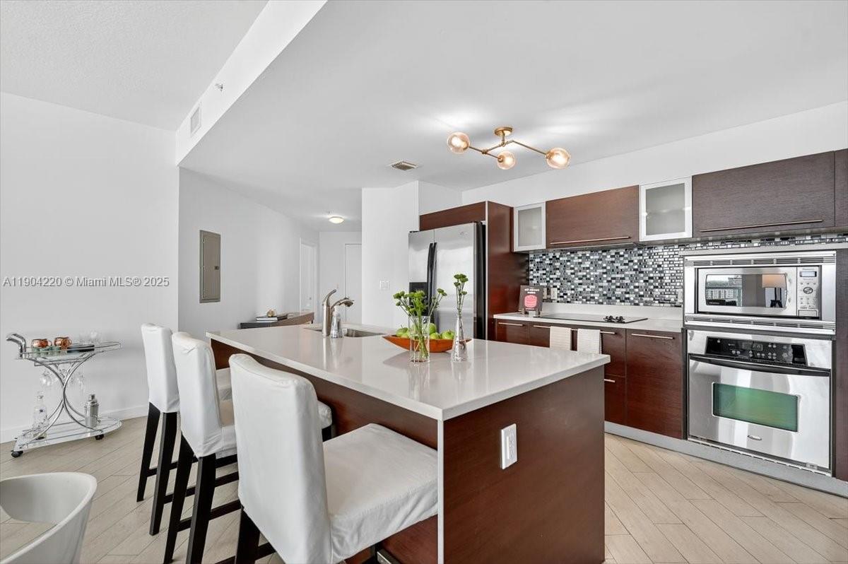 QUANTUM ON THE BAY CONDO - Residential