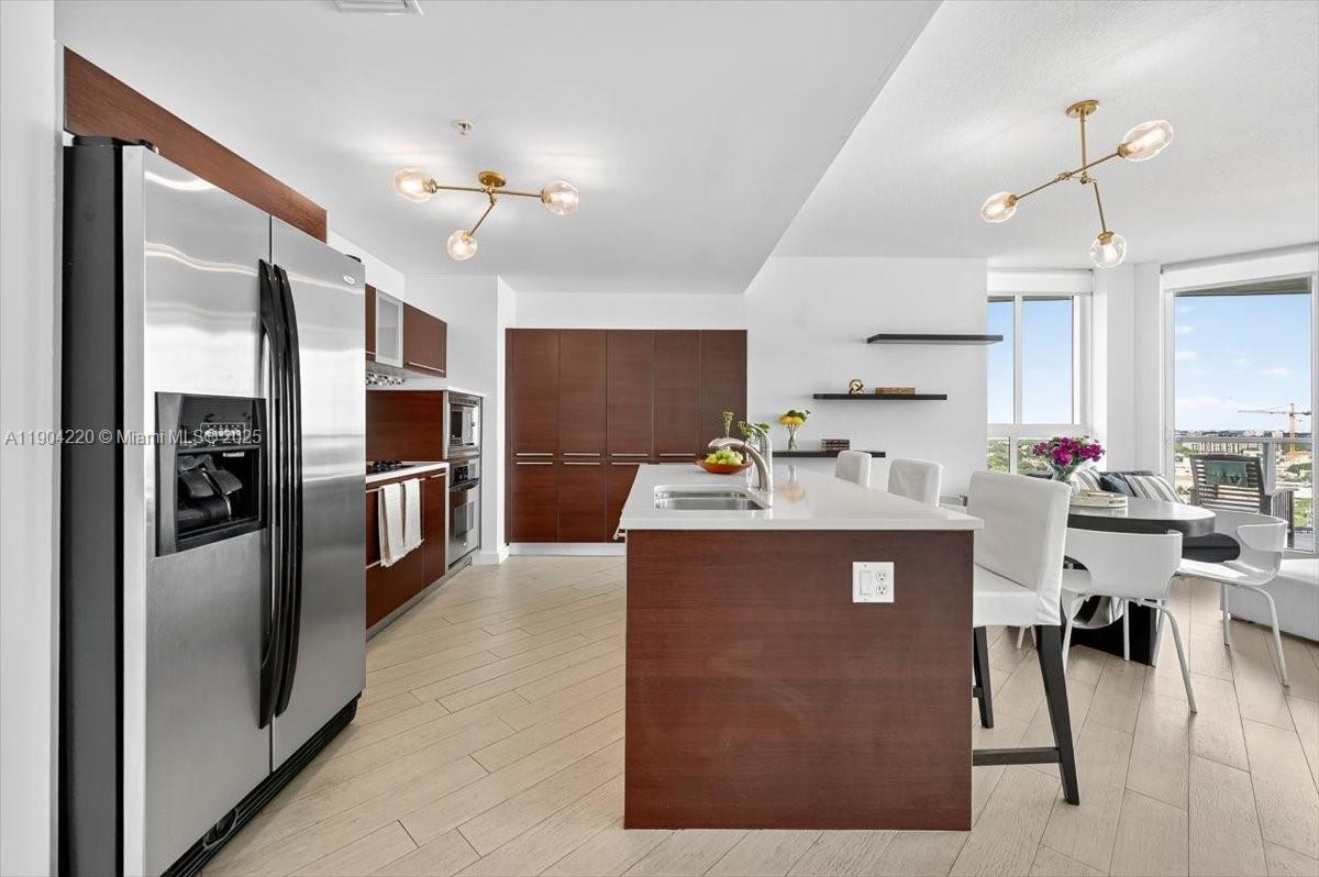 QUANTUM ON THE BAY CONDO - Residential