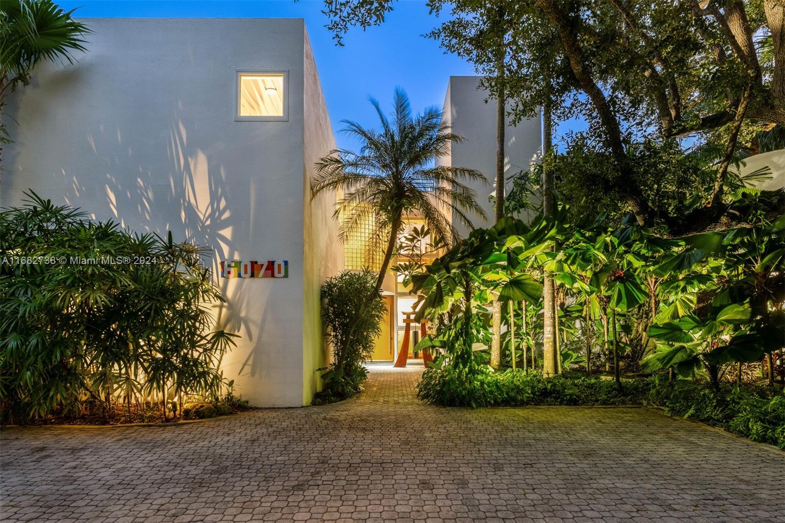 MANGO BAY - Residential