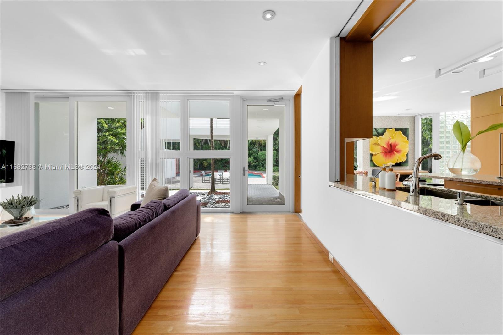 MANGO BAY - Residential