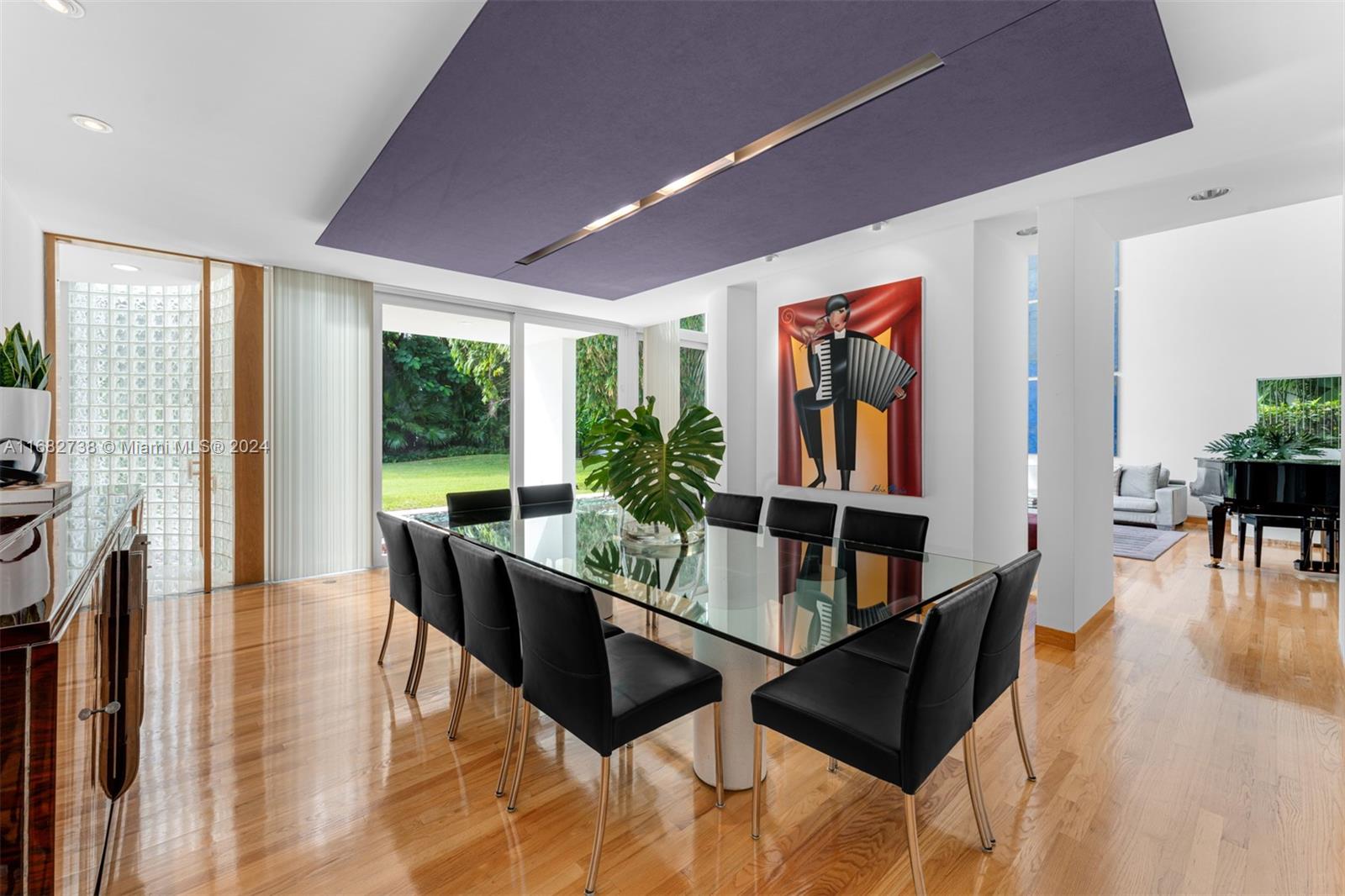 MANGO BAY - Residential