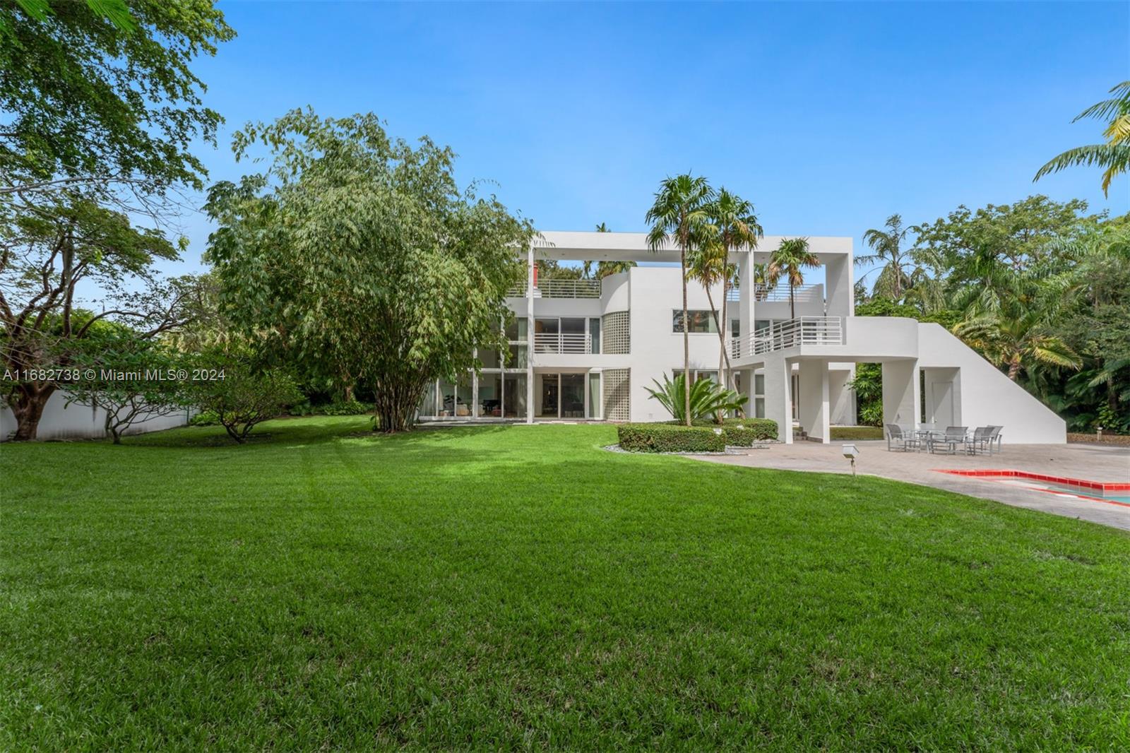 MANGO BAY - Residential