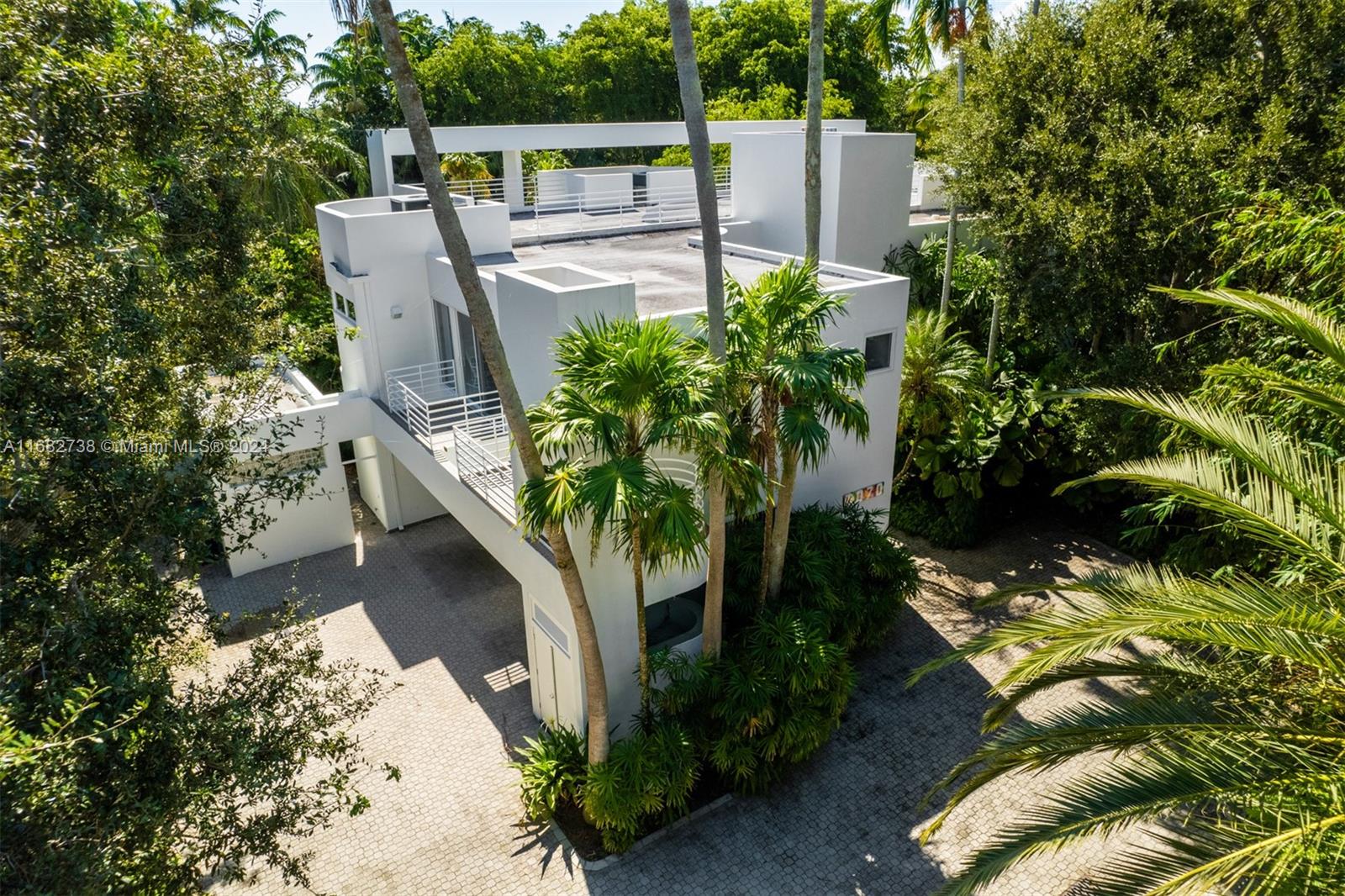 MANGO BAY - Residential