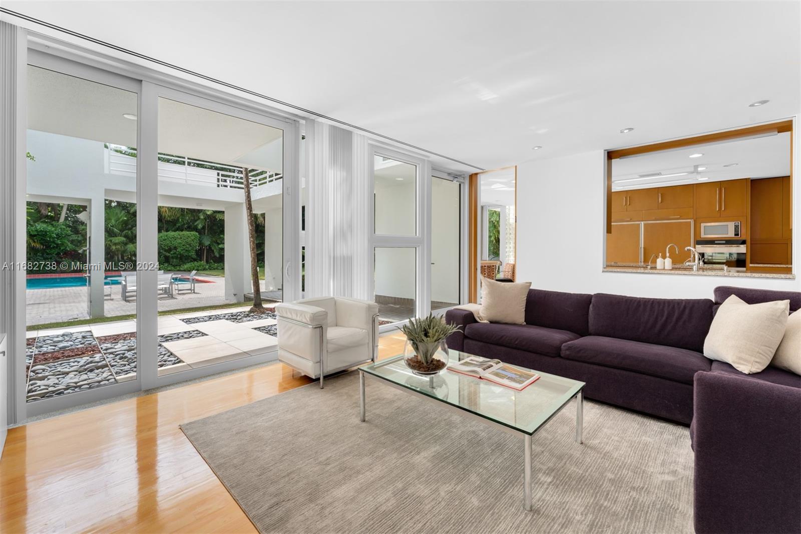 MANGO BAY - Residential