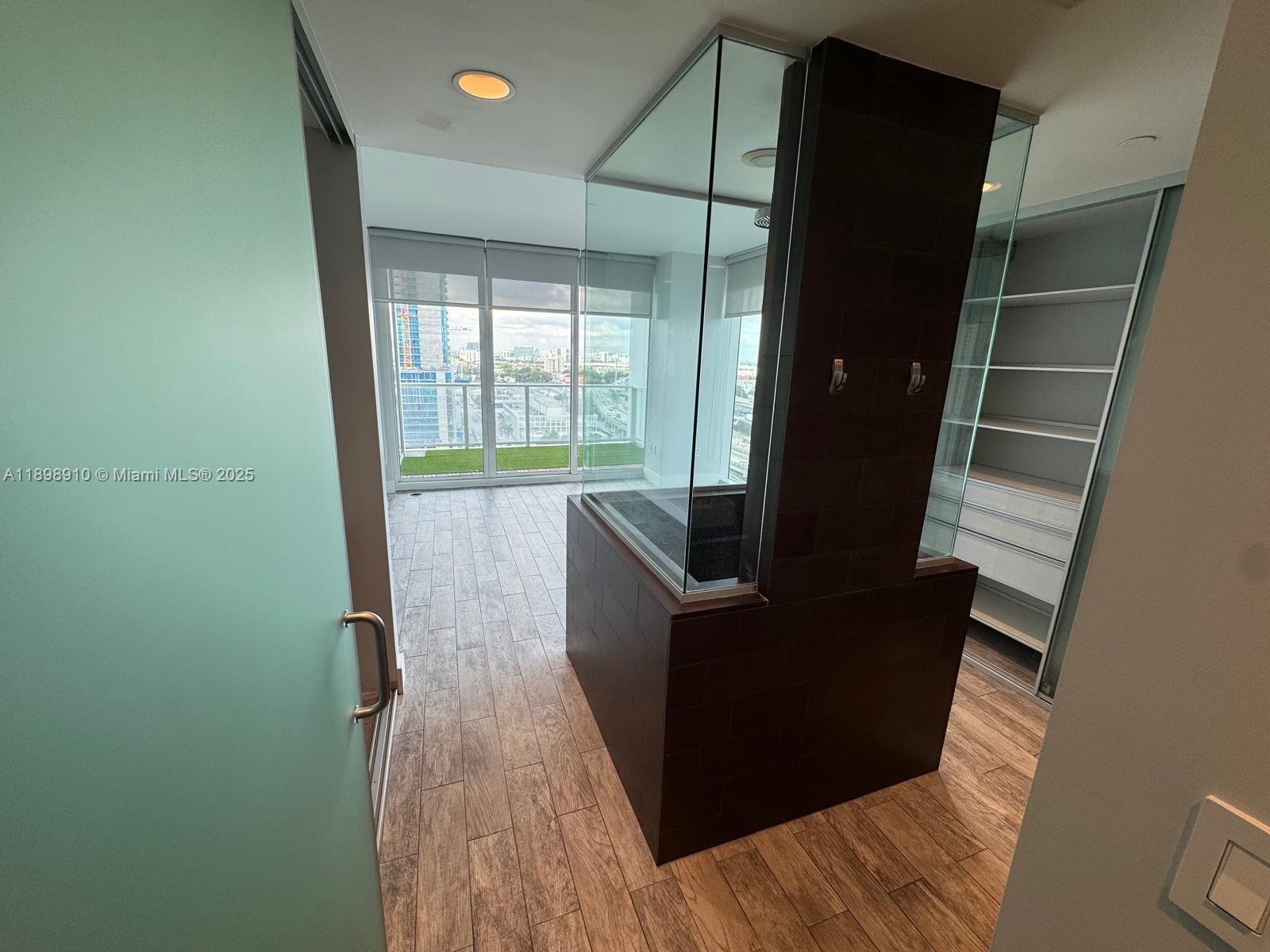 TEN MUSEUM PK RESIDENTIAL - Residential