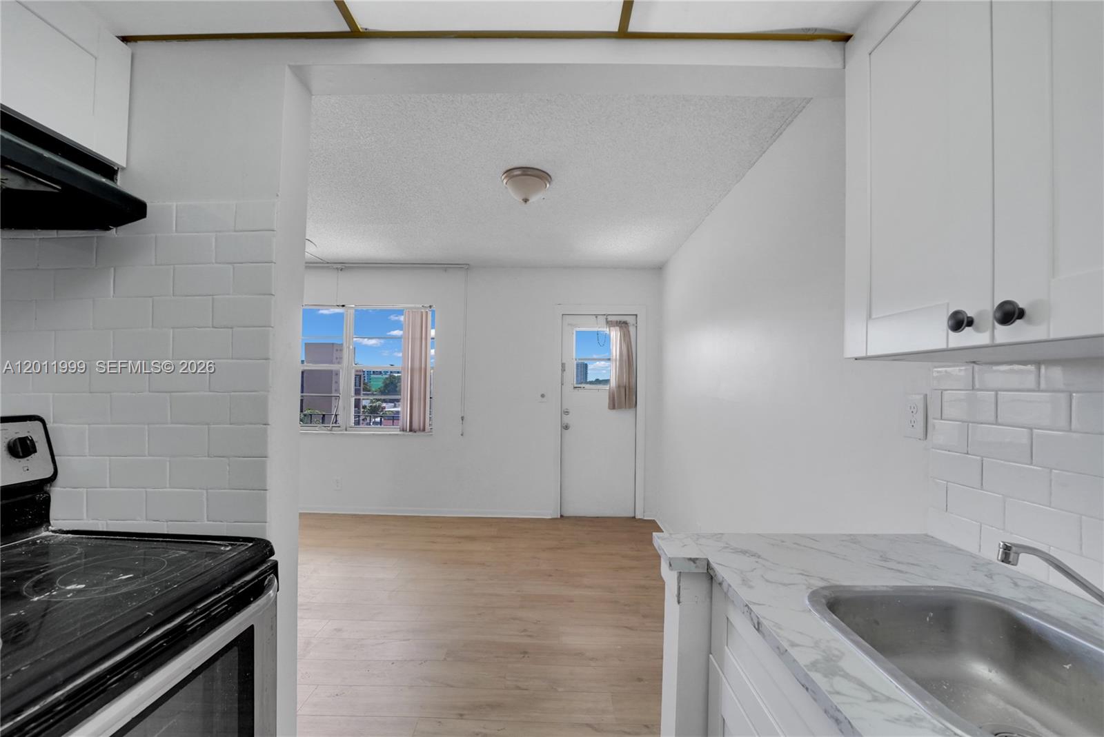 WARRENTON HOUSE CONDO - Residential