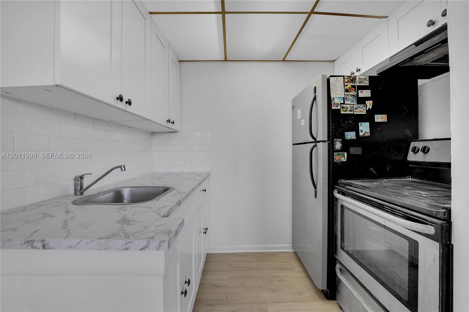 WARRENTON HOUSE CONDO - Residential