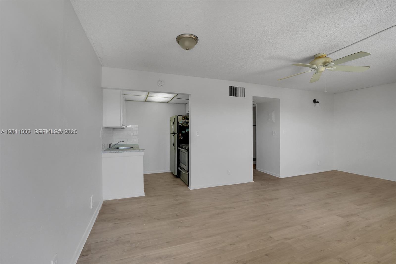 WARRENTON HOUSE CONDO - Residential