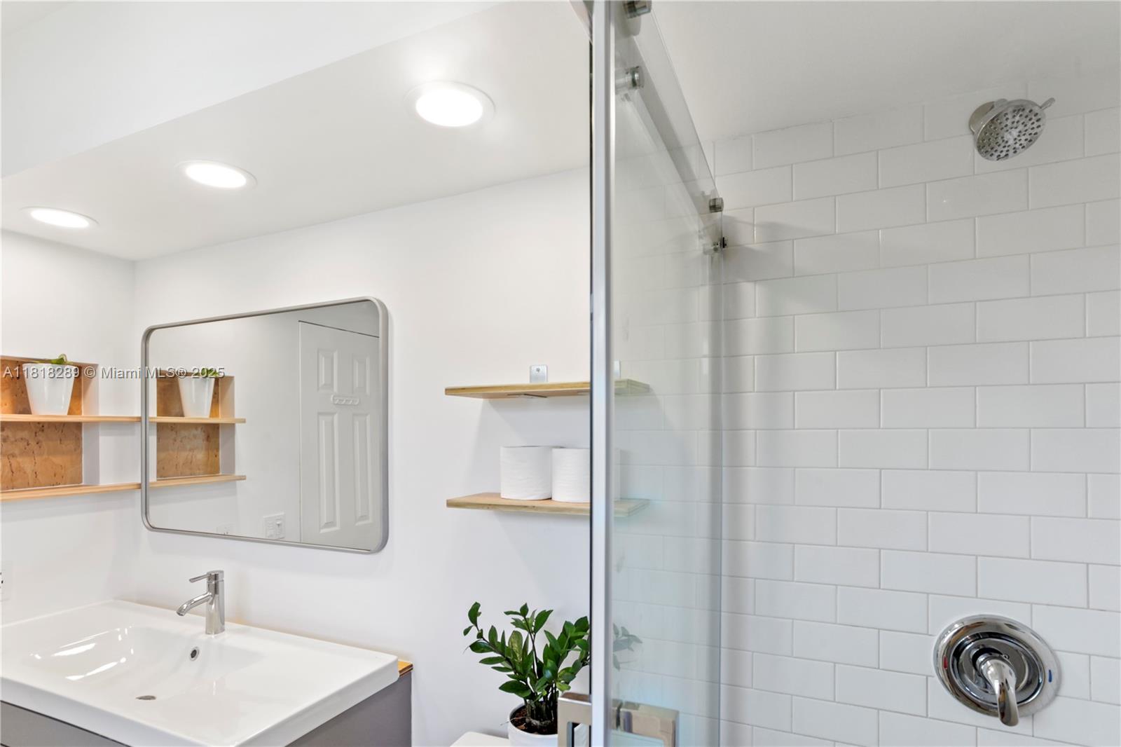 PEPPERWOOD AS - Residential Lease