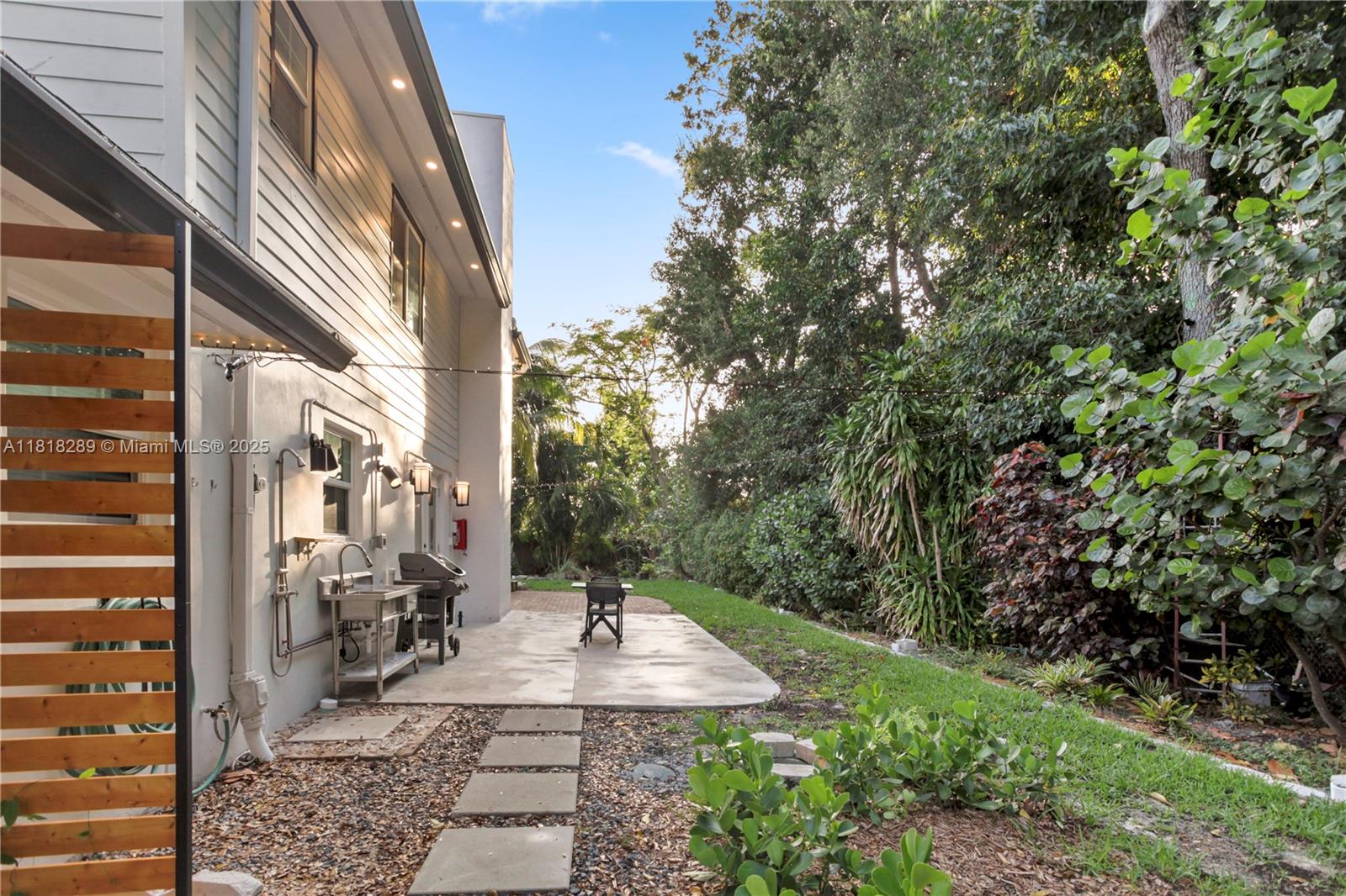 PEPPERWOOD AS - Residential Lease