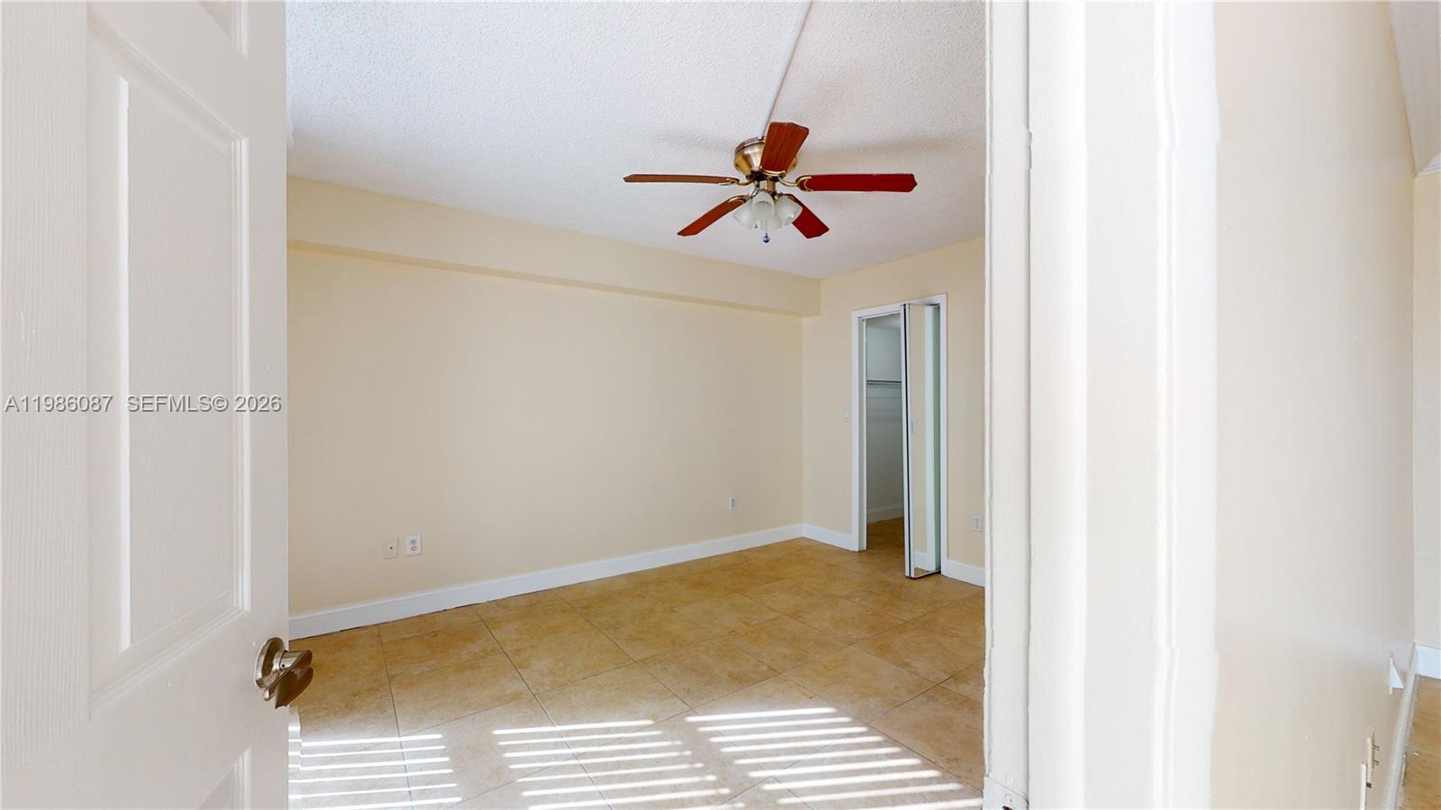 INTERNATIONAL TOWERS COND - Residential Lease