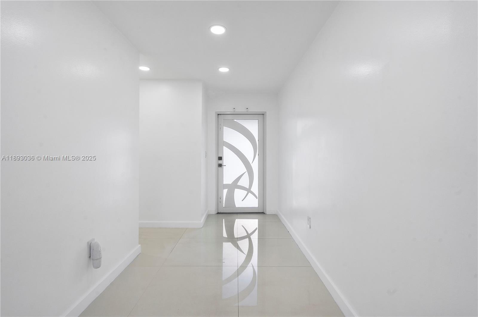 COUNTRY LAKE 2ND ADDN - Residential