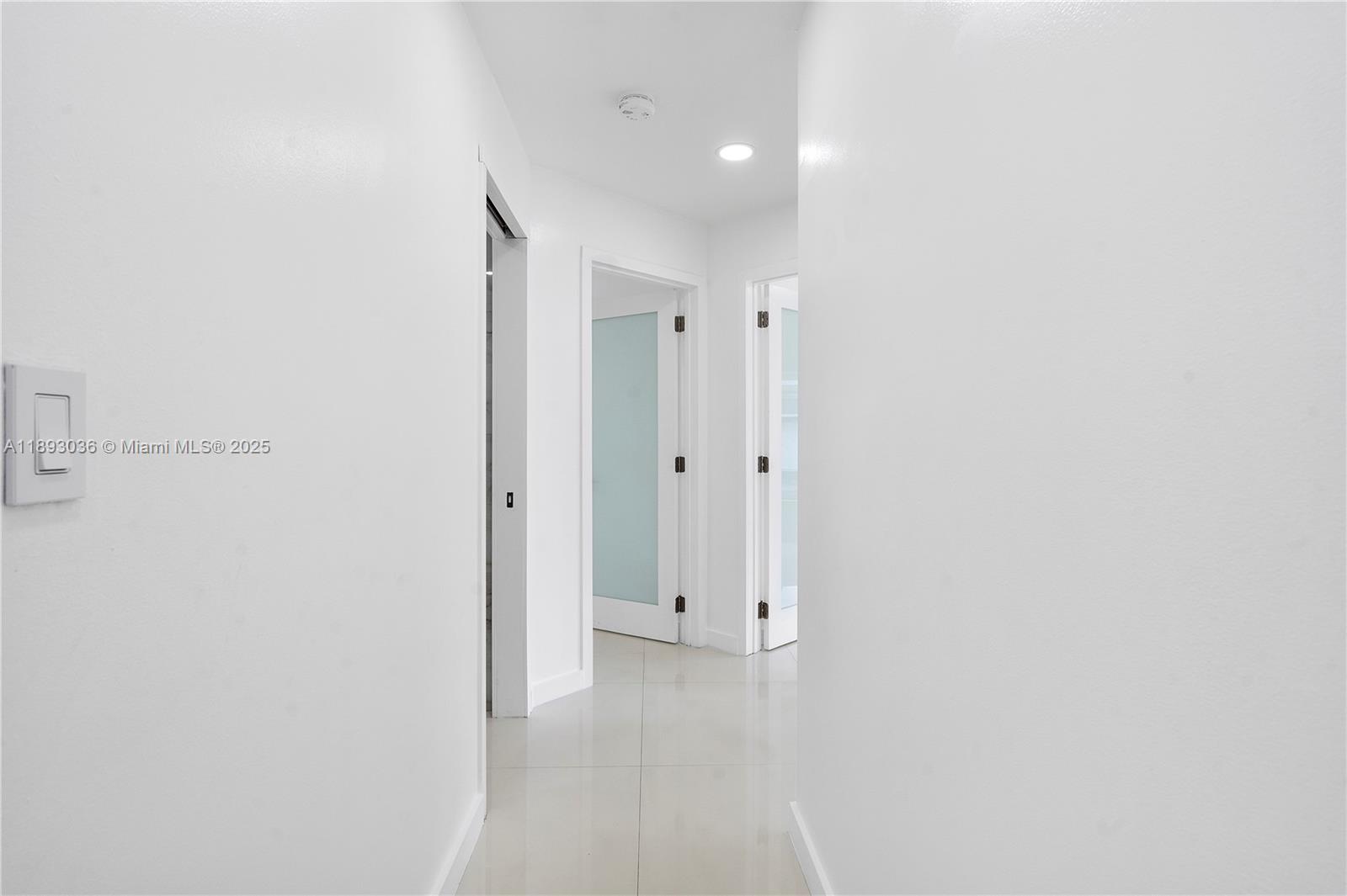 COUNTRY LAKE 2ND ADDN - Residential