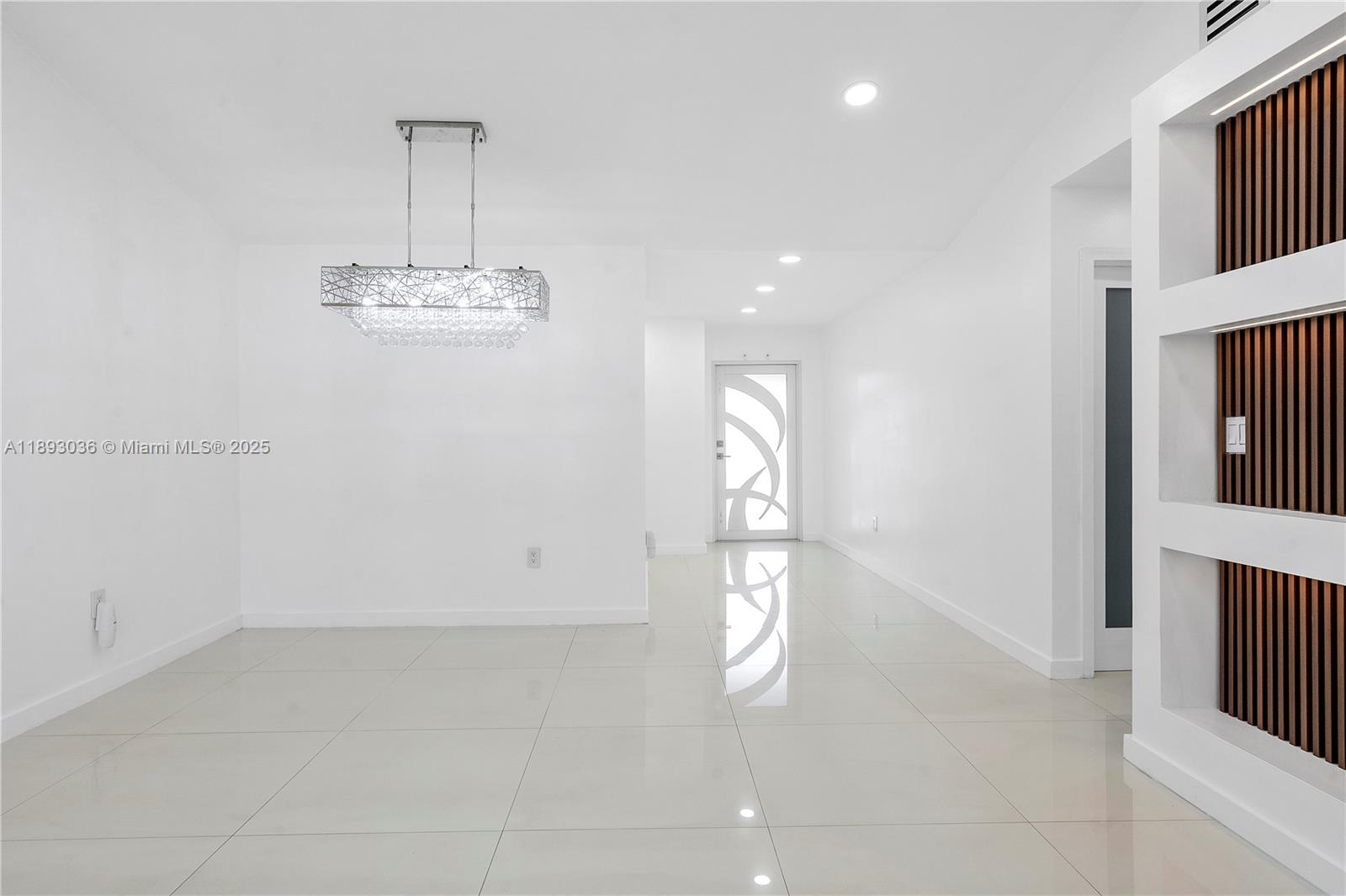 COUNTRY LAKE 2ND ADDN - Residential