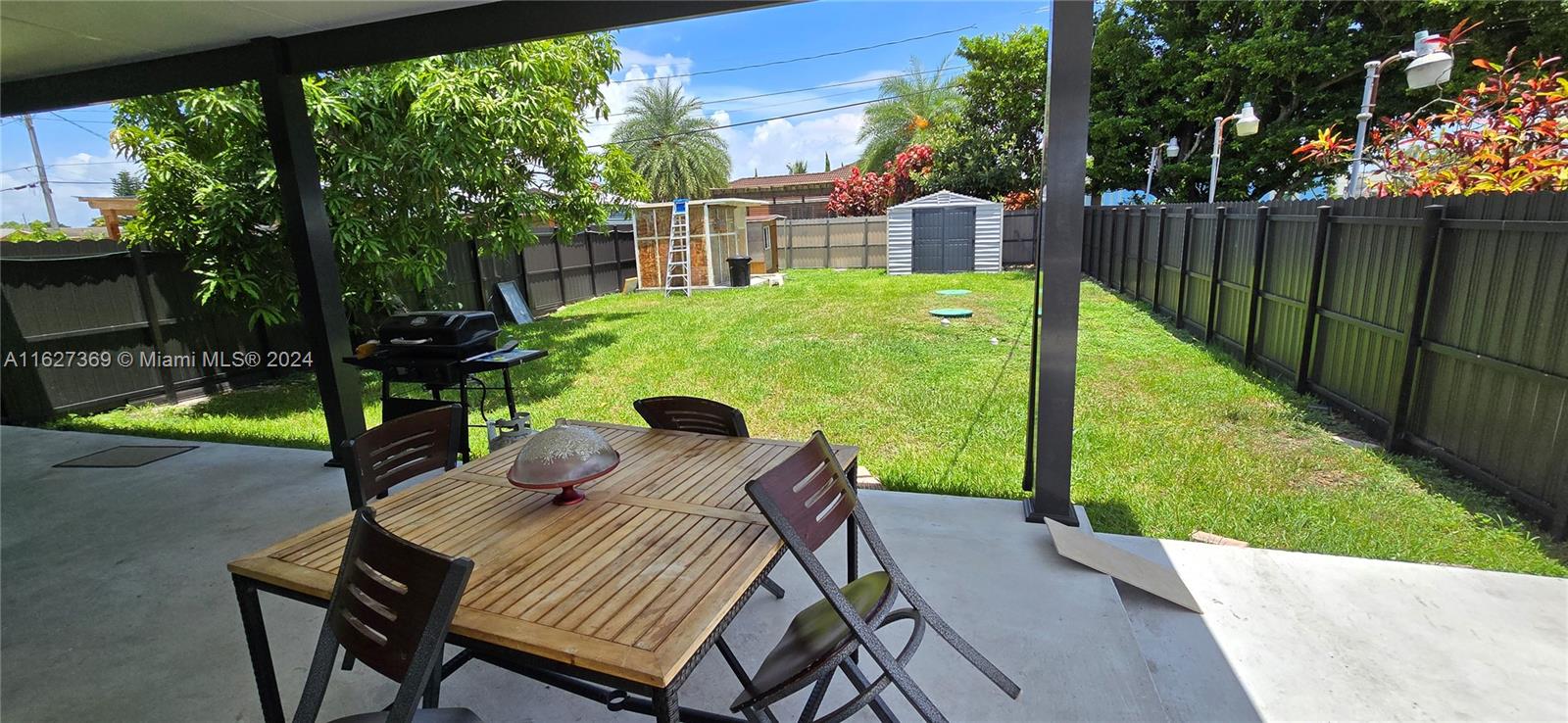 VICTORY GARDENS - Residential