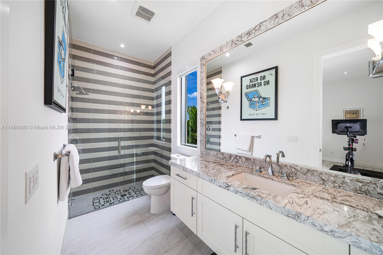 ST ANDREWS COUNTRY CLUB 5 - Residential