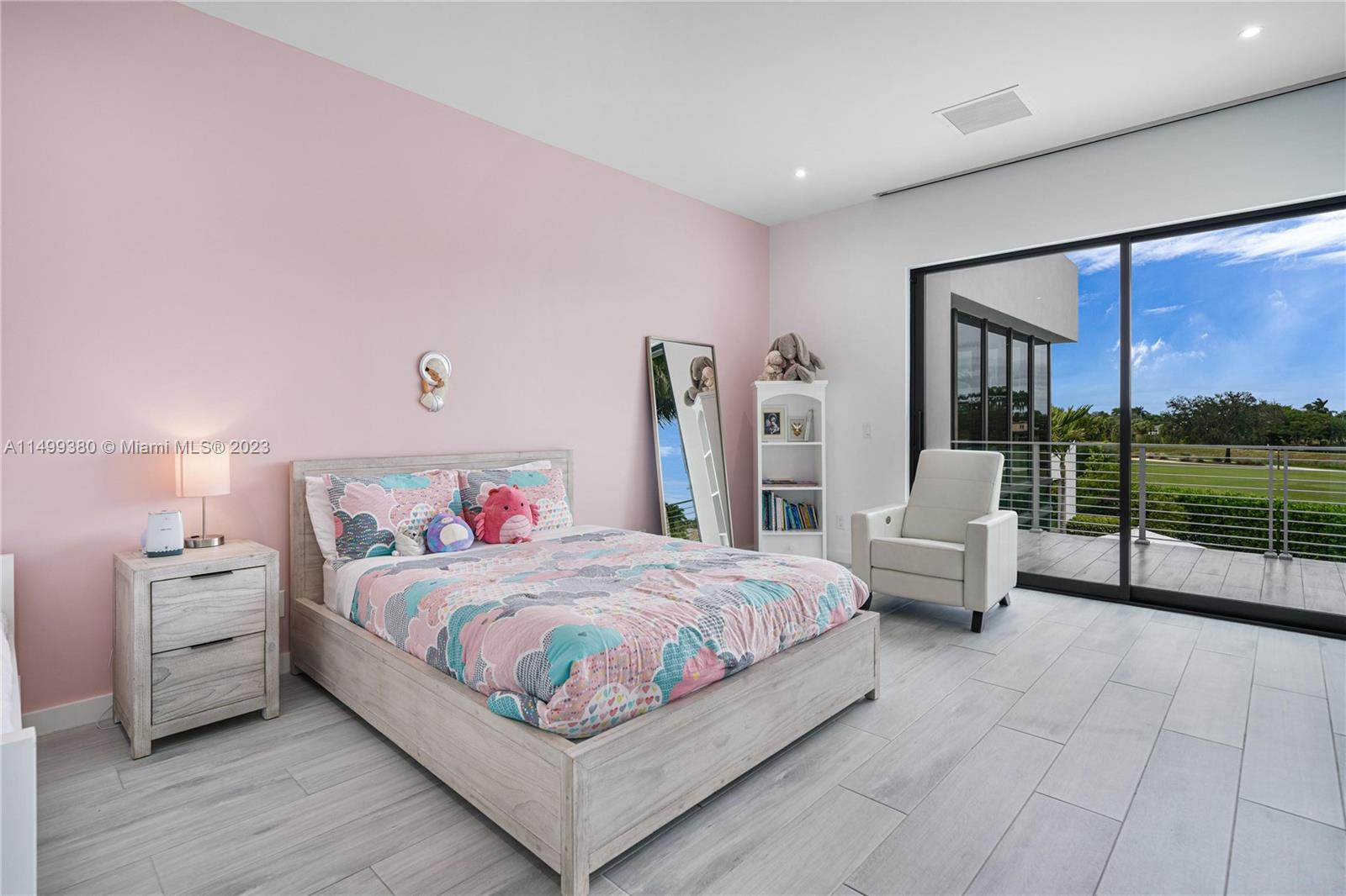 ST ANDREWS COUNTRY CLUB 5 - Residential