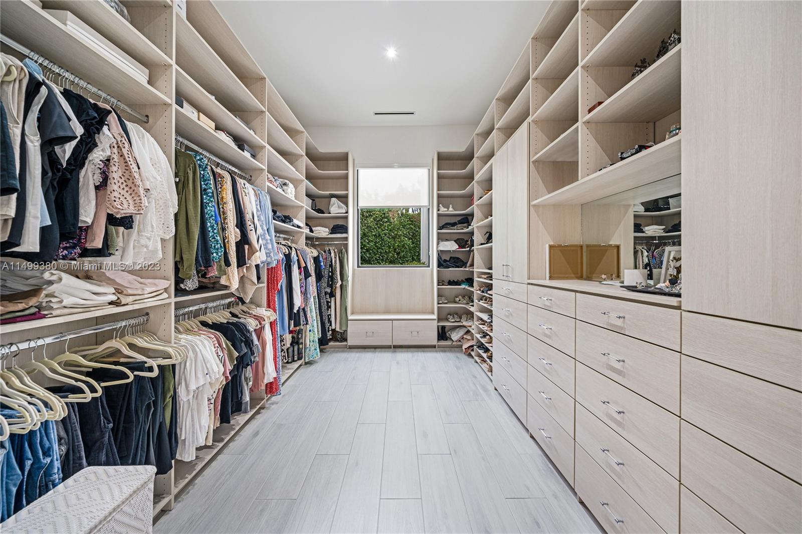 ST ANDREWS COUNTRY CLUB 5 - Residential