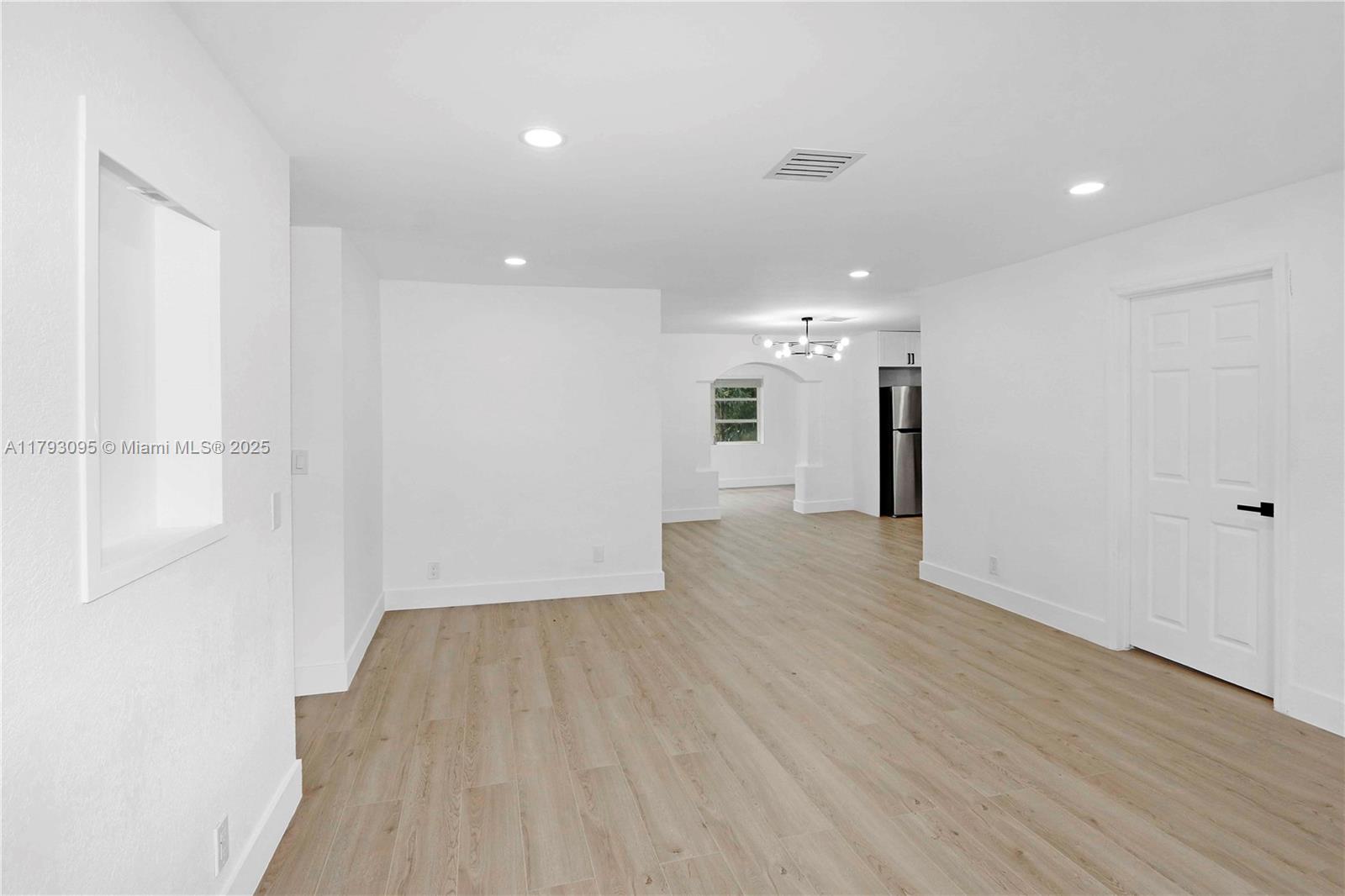 610 NW 38th Ct