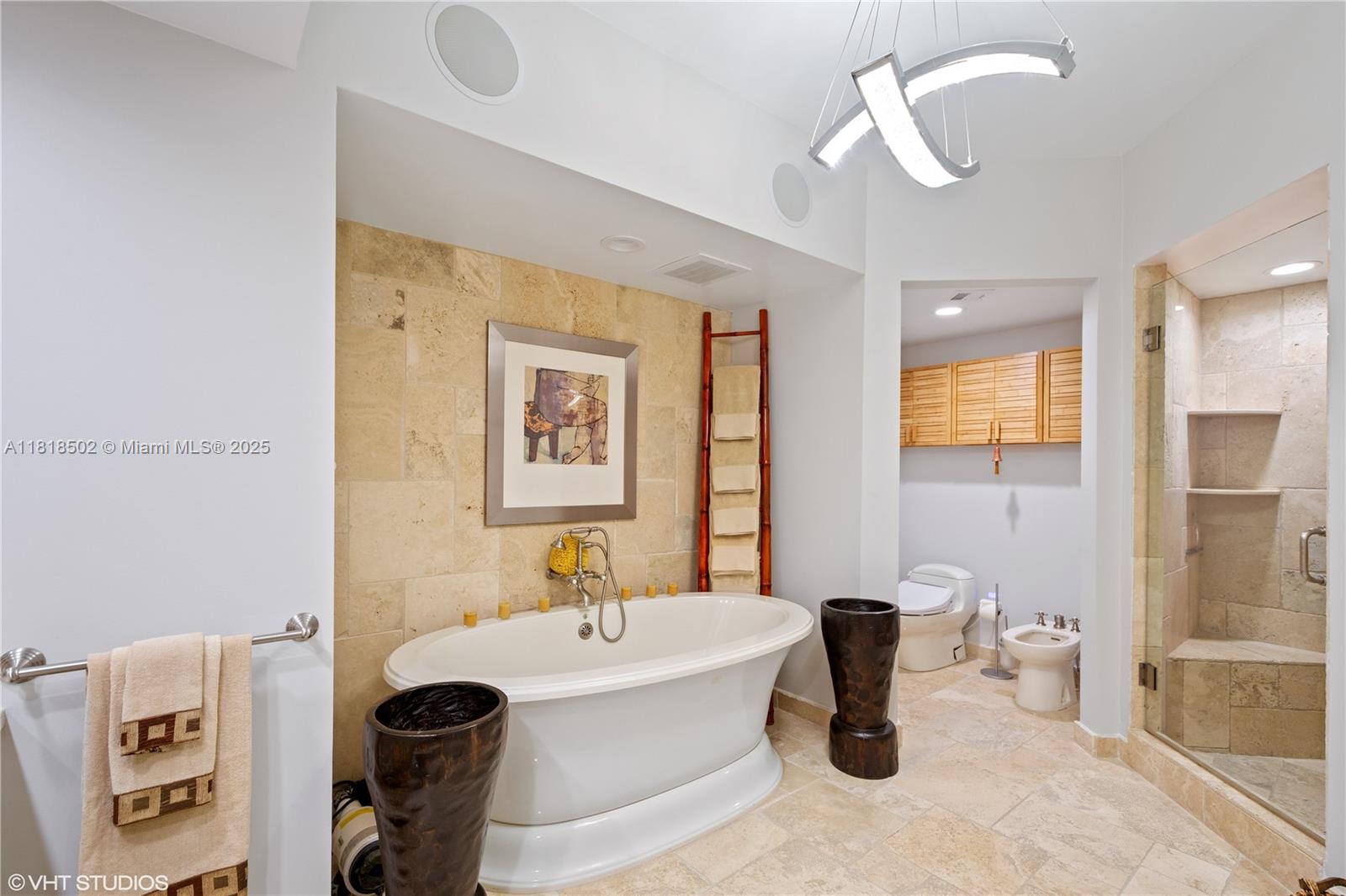 LAS OLAS RIVER HOUSE COND - Residential
