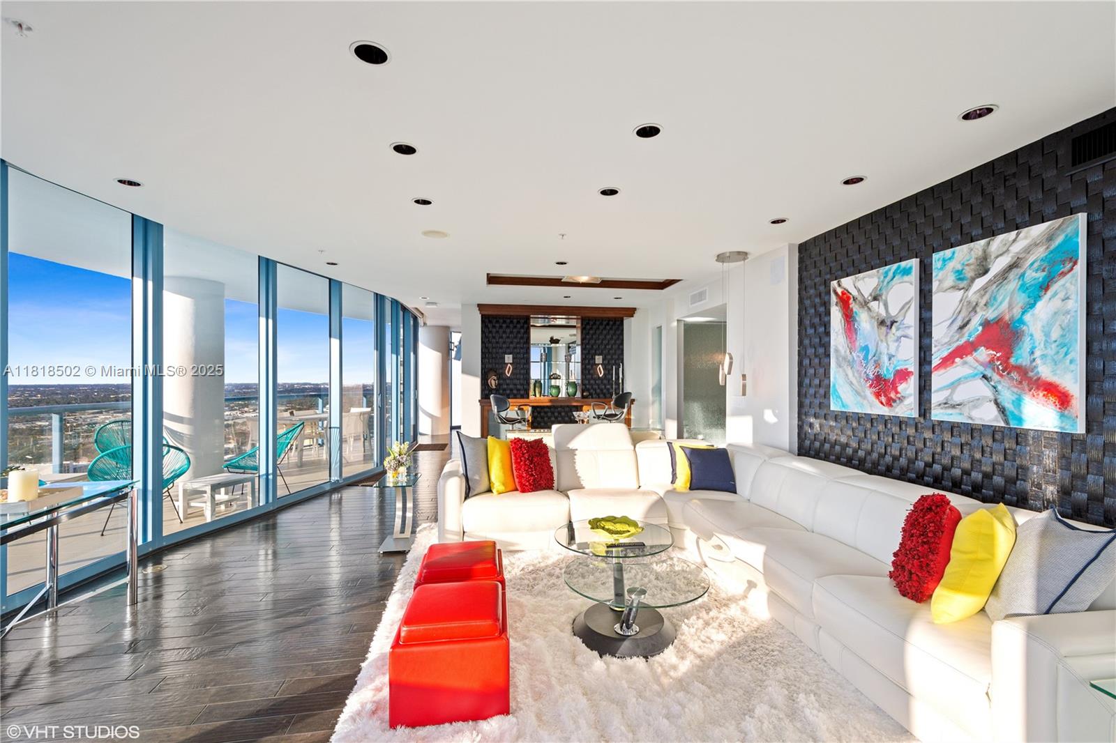 LAS OLAS RIVER HOUSE COND - Residential