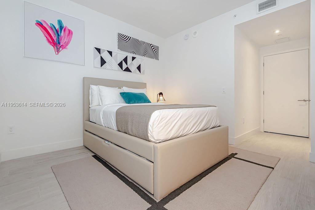 4010 SOUTH OCEAN CONDO HO - Residential