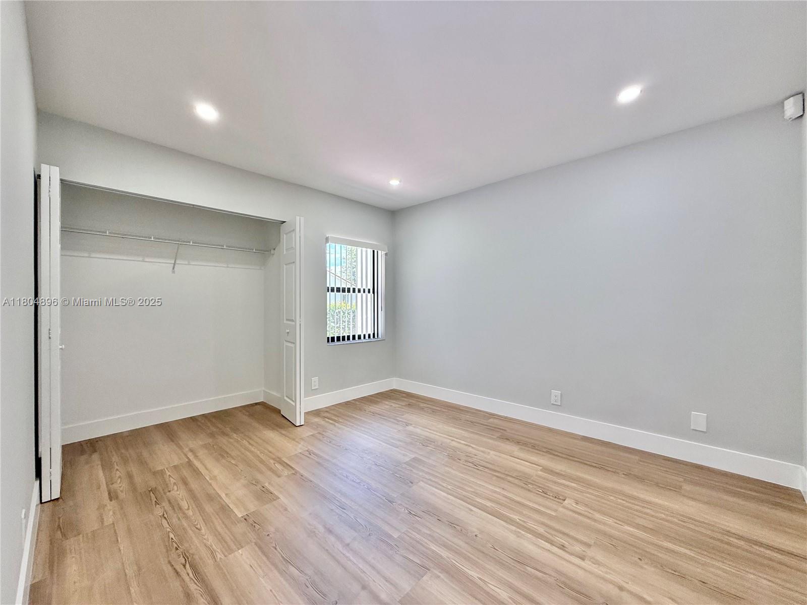 TIBURON II PH II - Residential