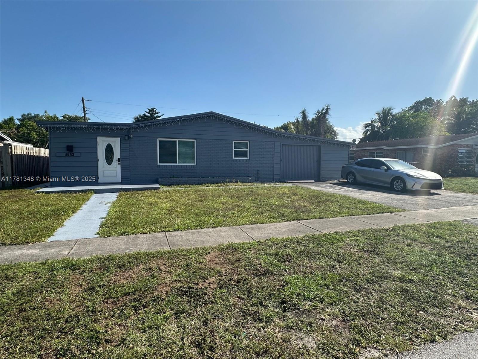 Property for Sale at 6110 Nw 16th St, Sunrise, Miami-Dade County, Florida - Bedrooms: 3 
Bathrooms: 2  - $499,900