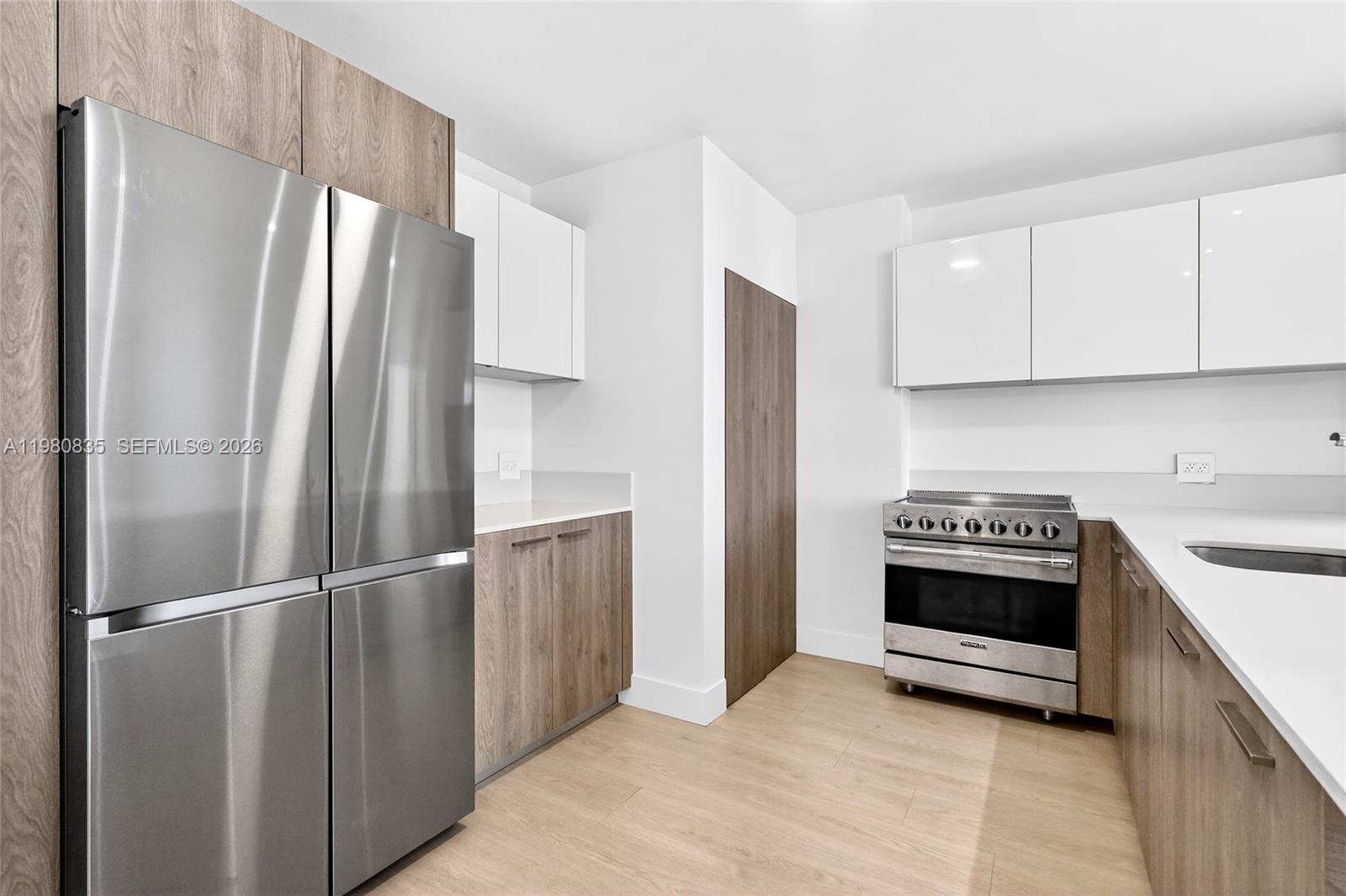 701 Brickell Key Blvd LPH-06