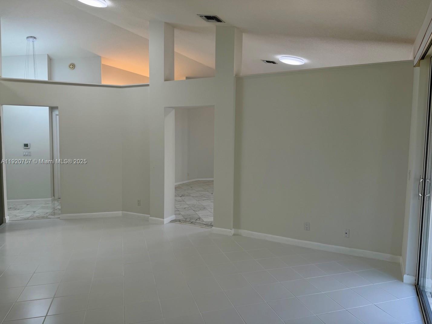 ANTIGUA POINT - Residential Lease