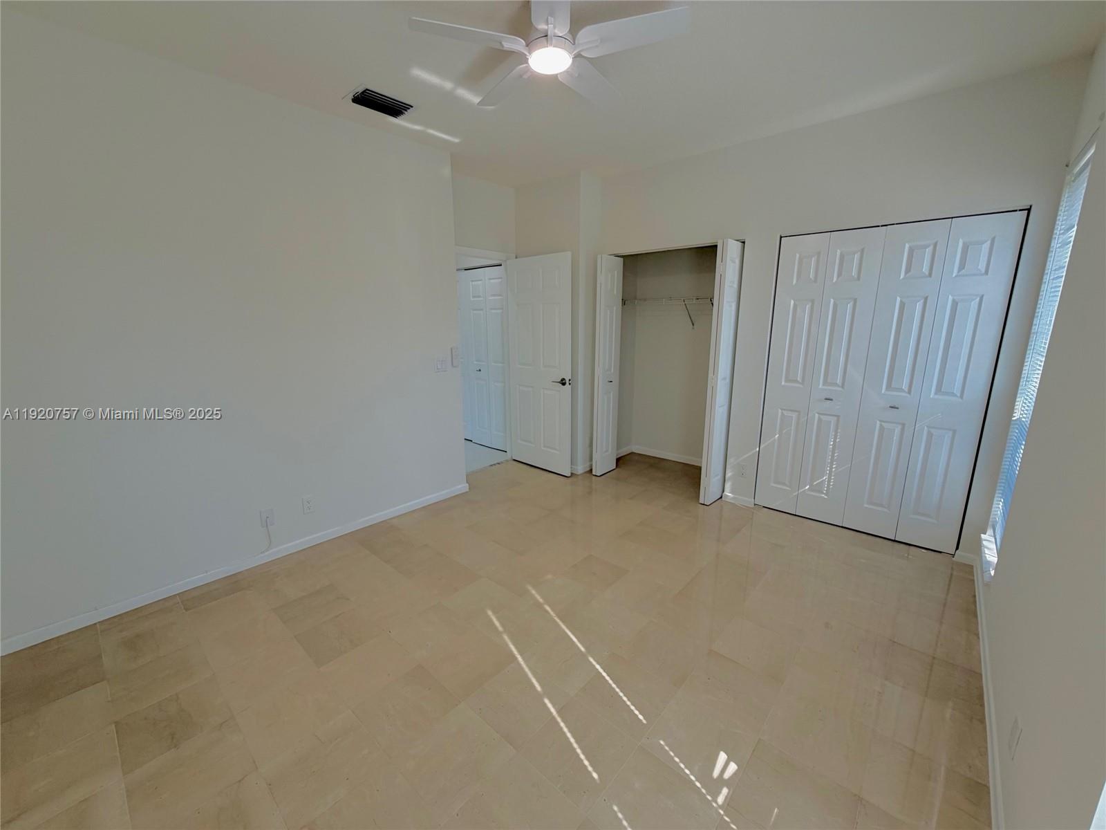 ANTIGUA POINT - Residential Lease