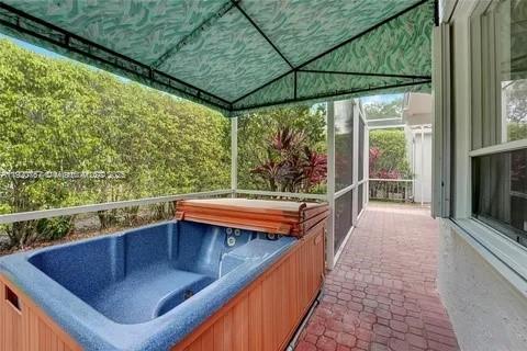 ANTIGUA POINT - Residential Lease