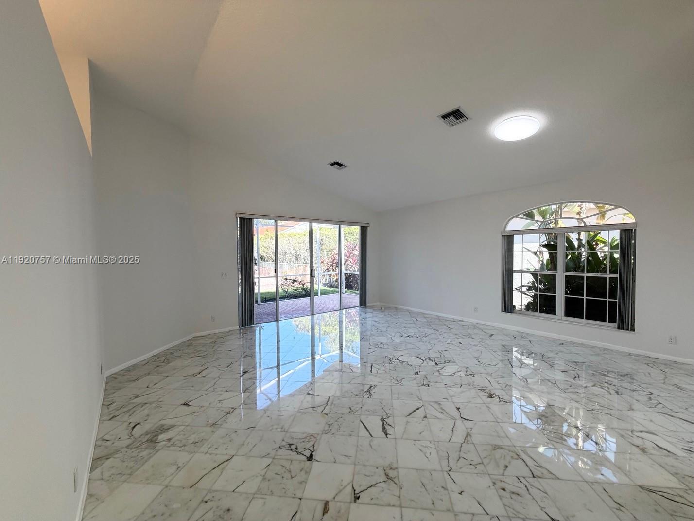 ANTIGUA POINT - Residential Lease