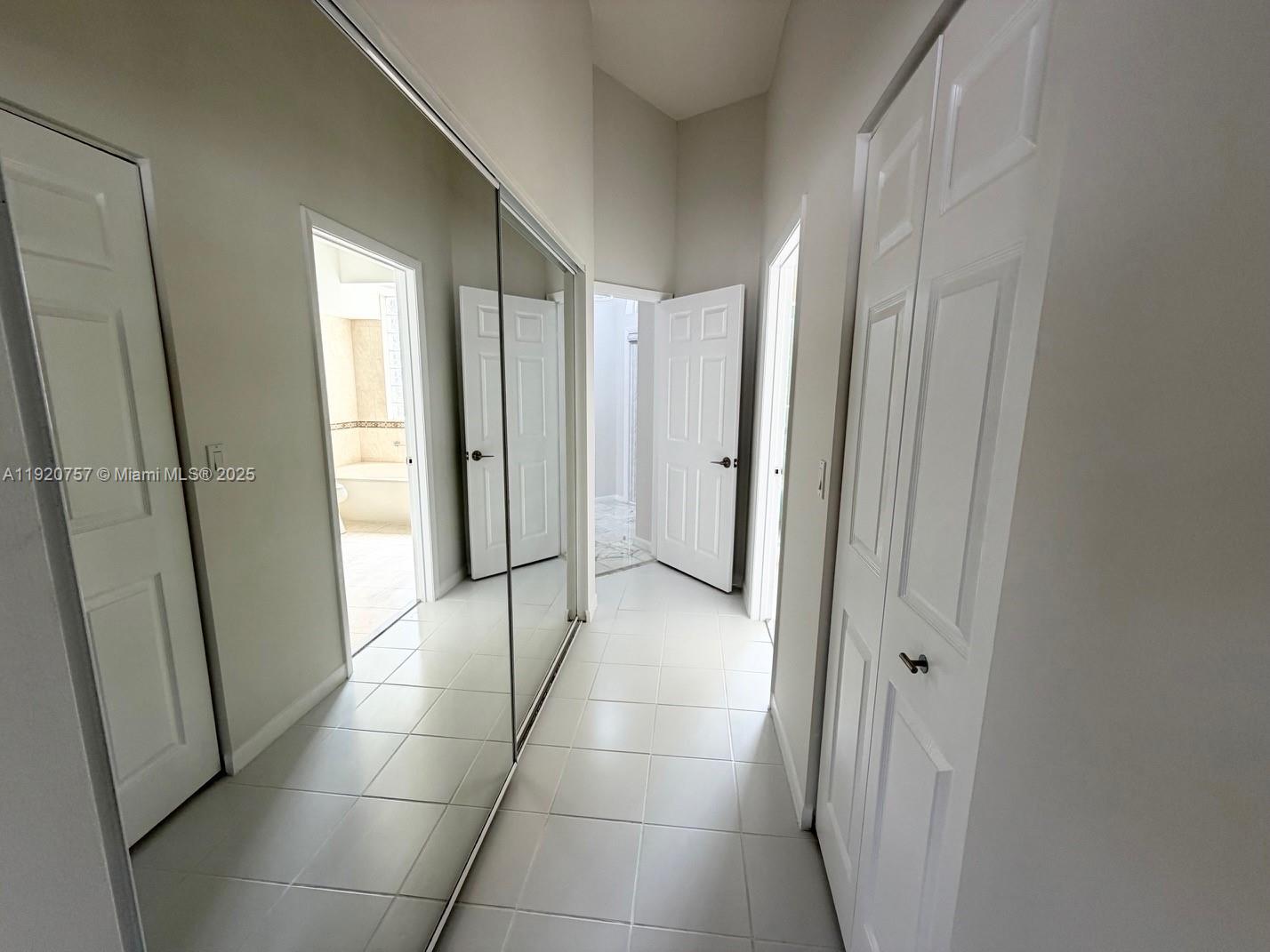 ANTIGUA POINT - Residential Lease