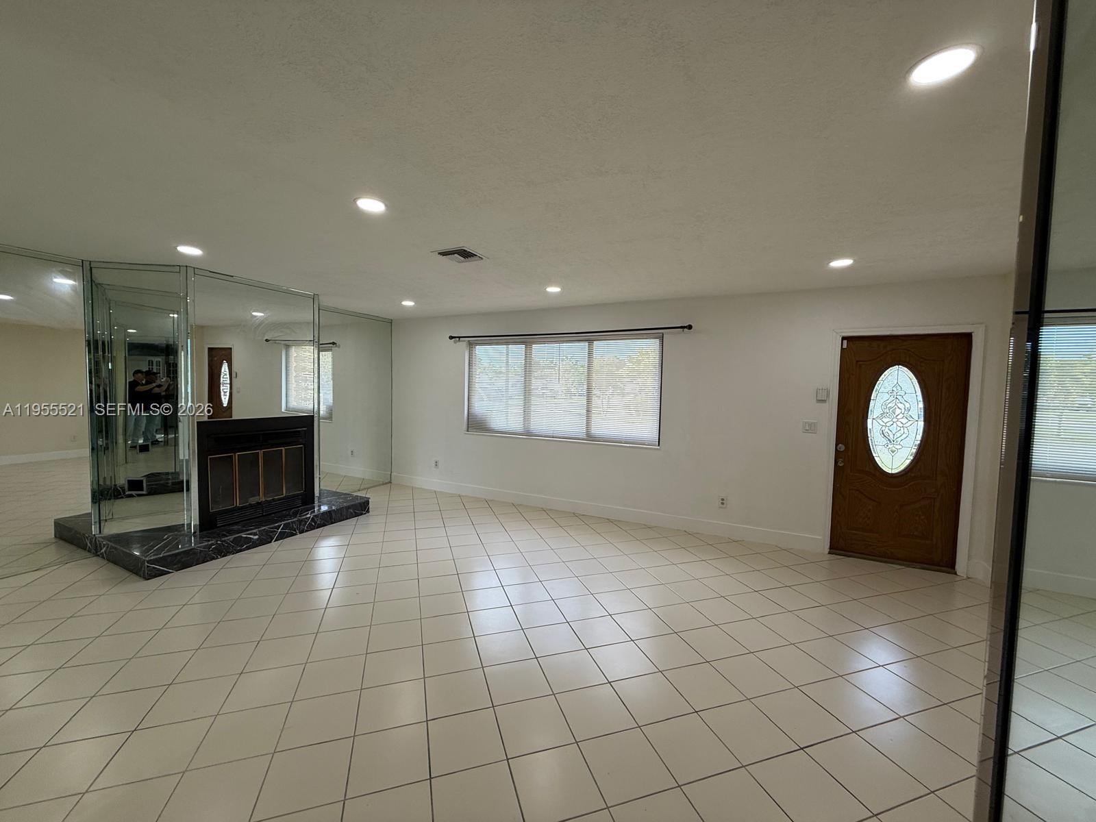 IVES ESTATES SEC 1 - Residential