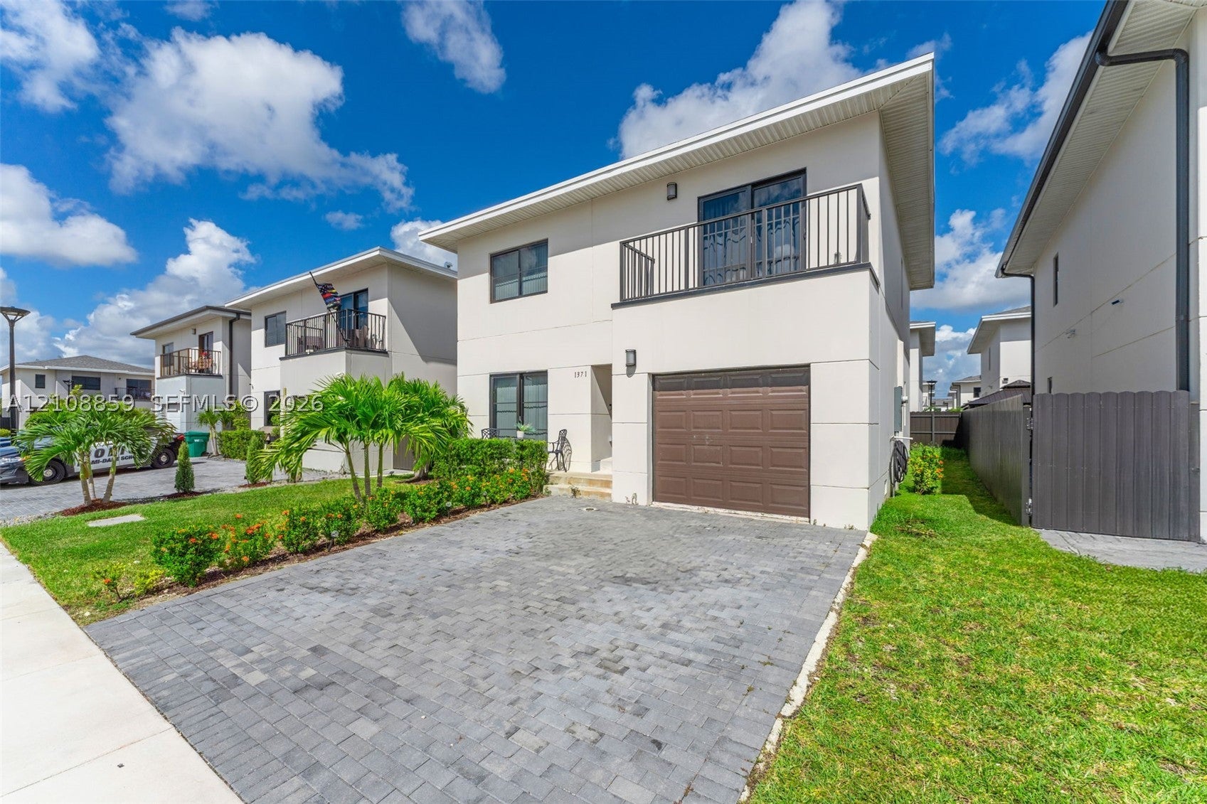 1371 NW 2nd Ter