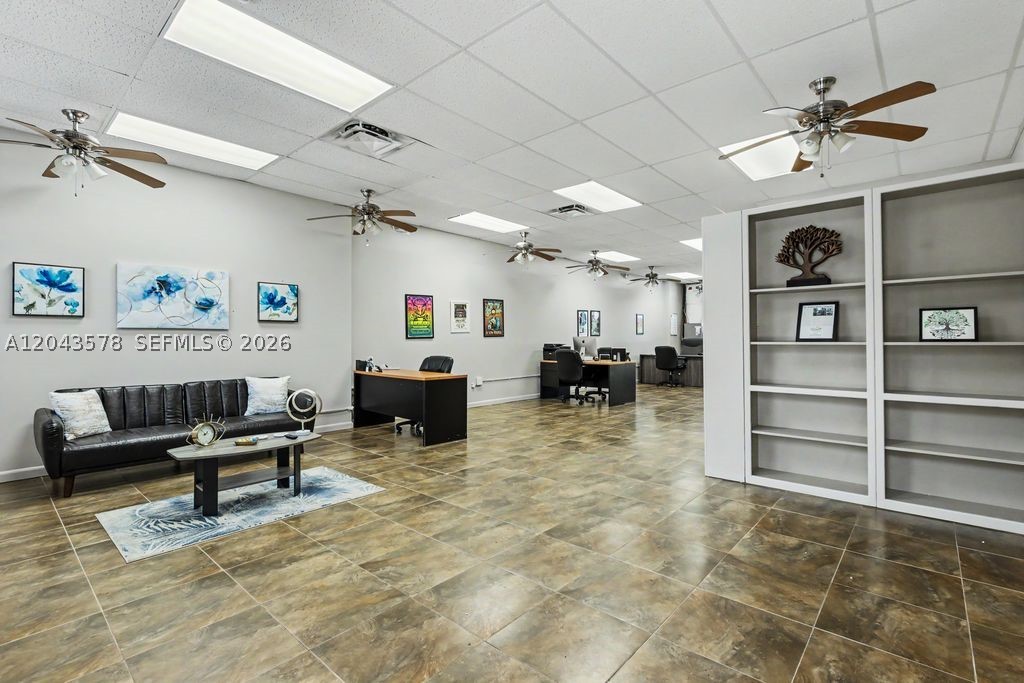 10600 Griffin Rd A-105